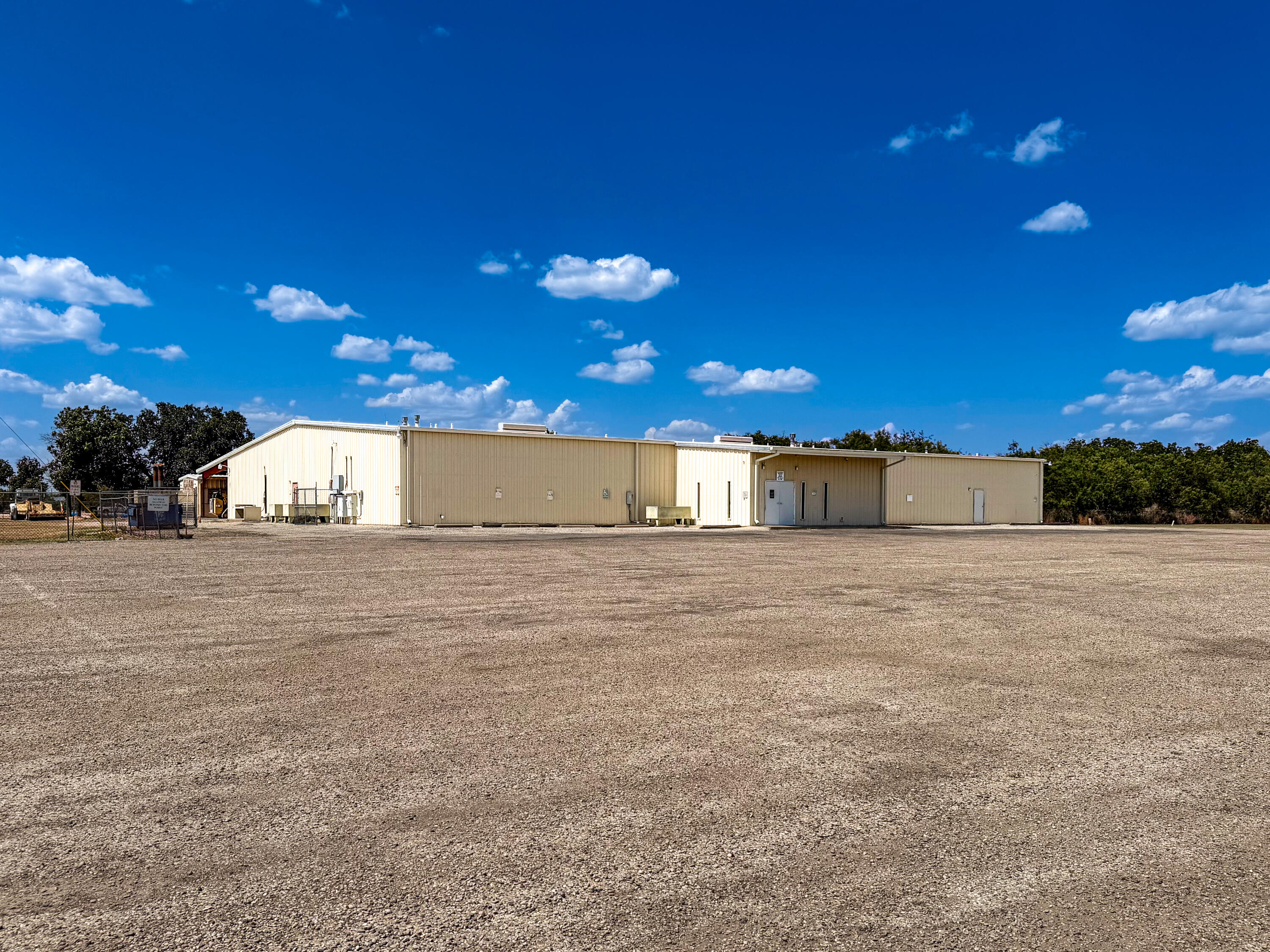 3636 N Bryant Boulevard Property Photo 1