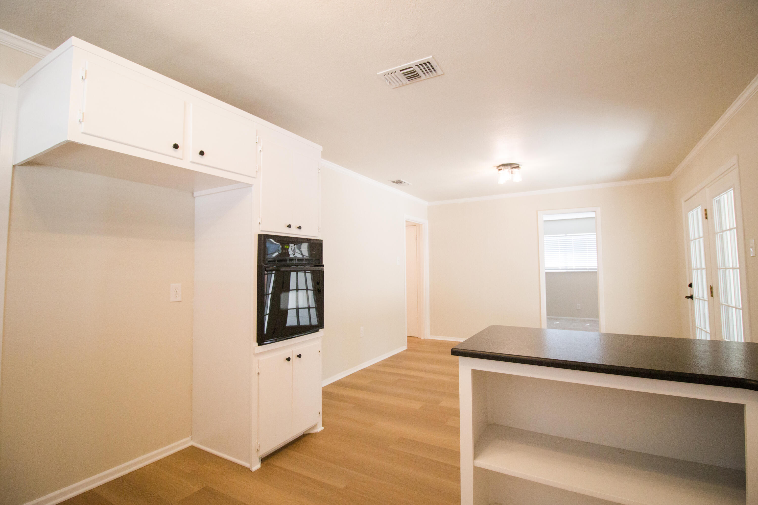 234 Mockingbird Lane Property Photo 4