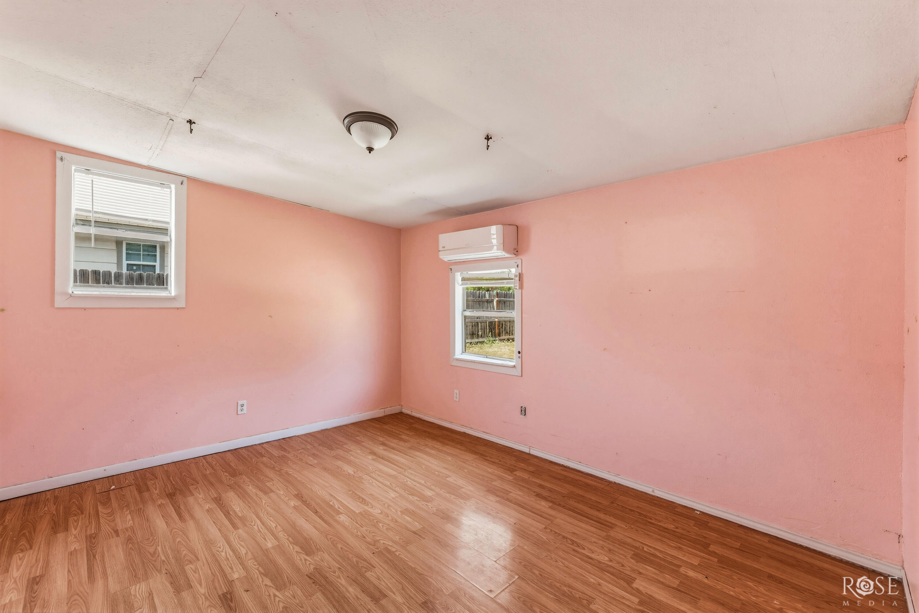 2518 Coleman Street Property Photo 7