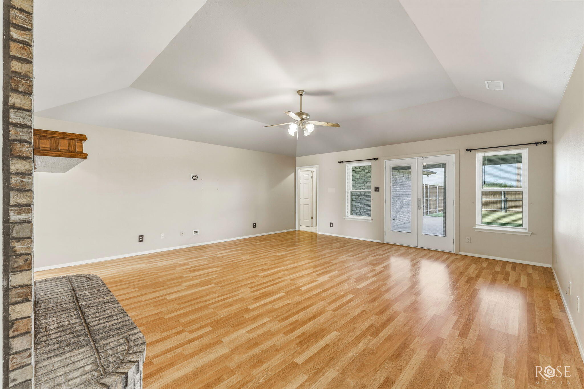 1101 Gregory Drive Property Photo 3