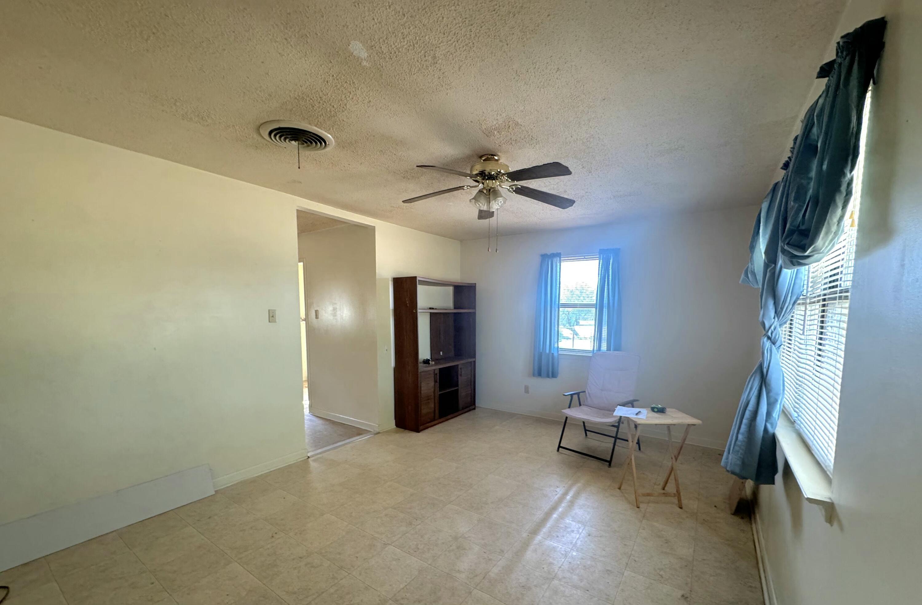 933 Railroad Avenue Property Photo 17