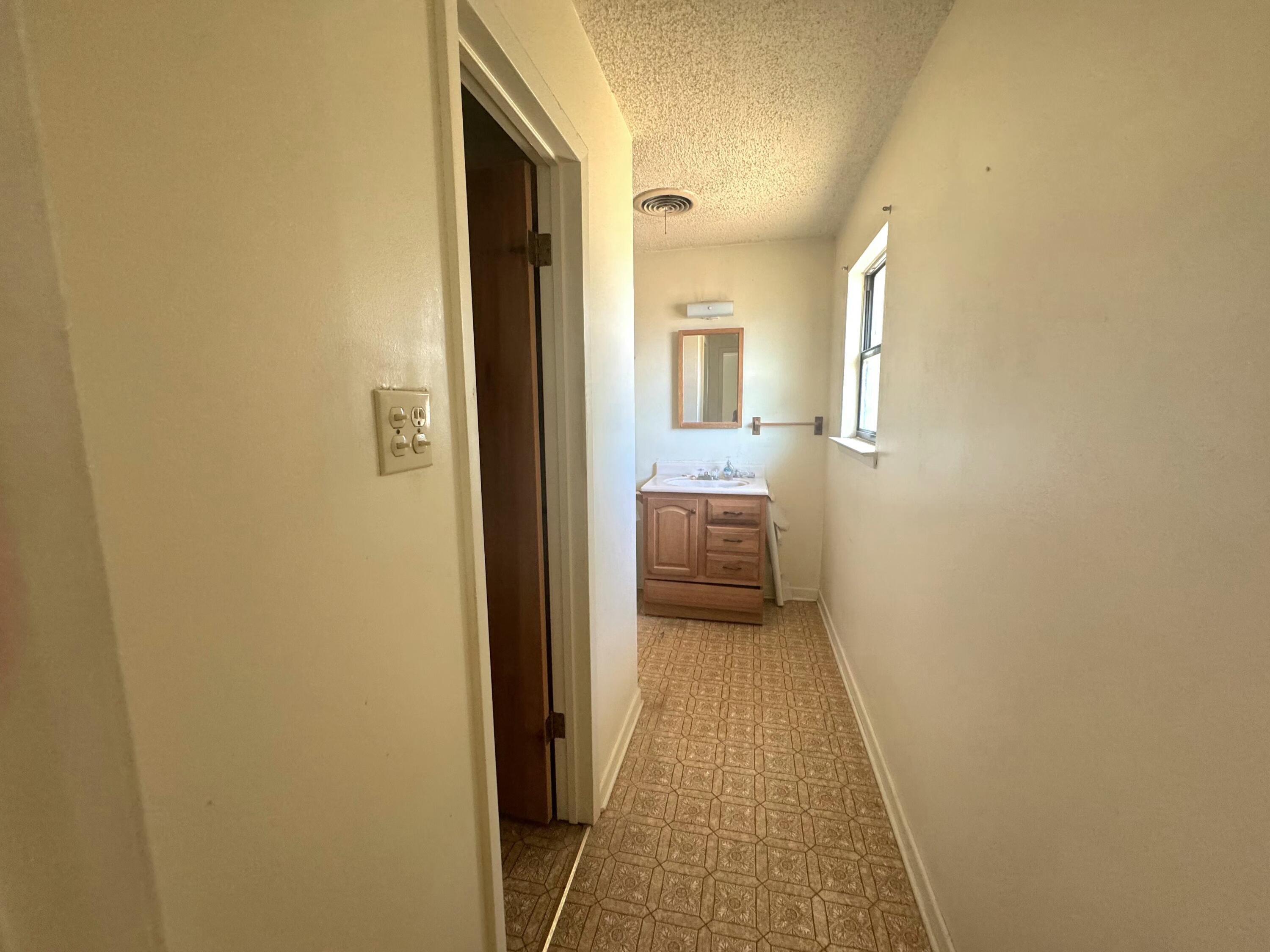 933 Railroad Avenue Property Photo 25
