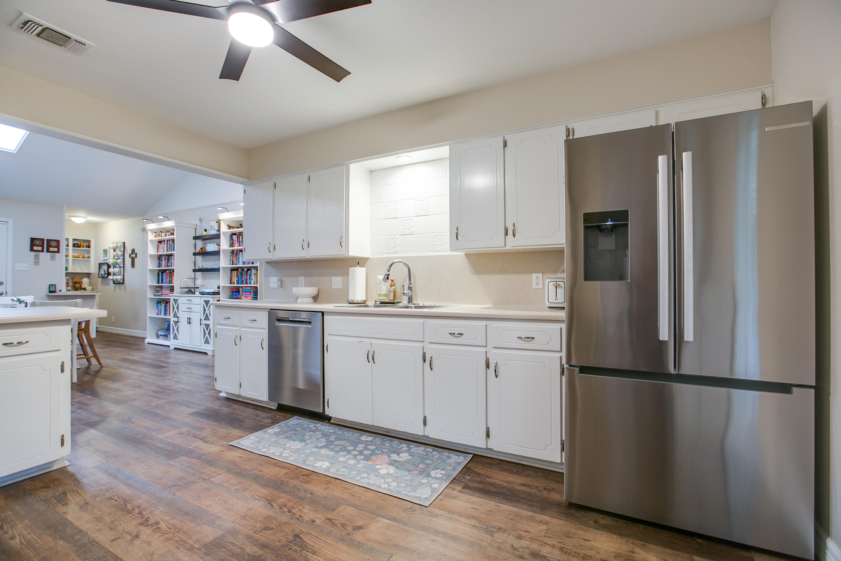 5209 Green Valley Trail Property Photo 3