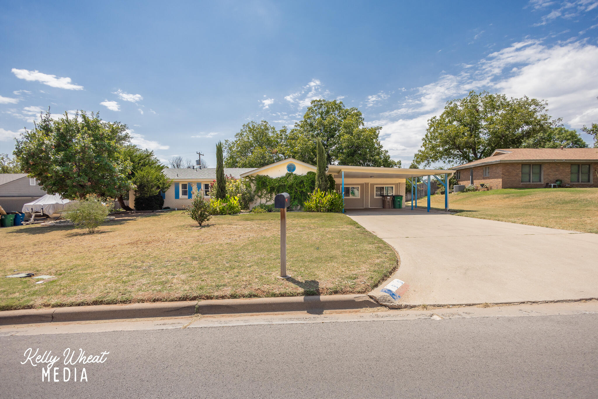 1949 A & M Avenue Property Photo 2