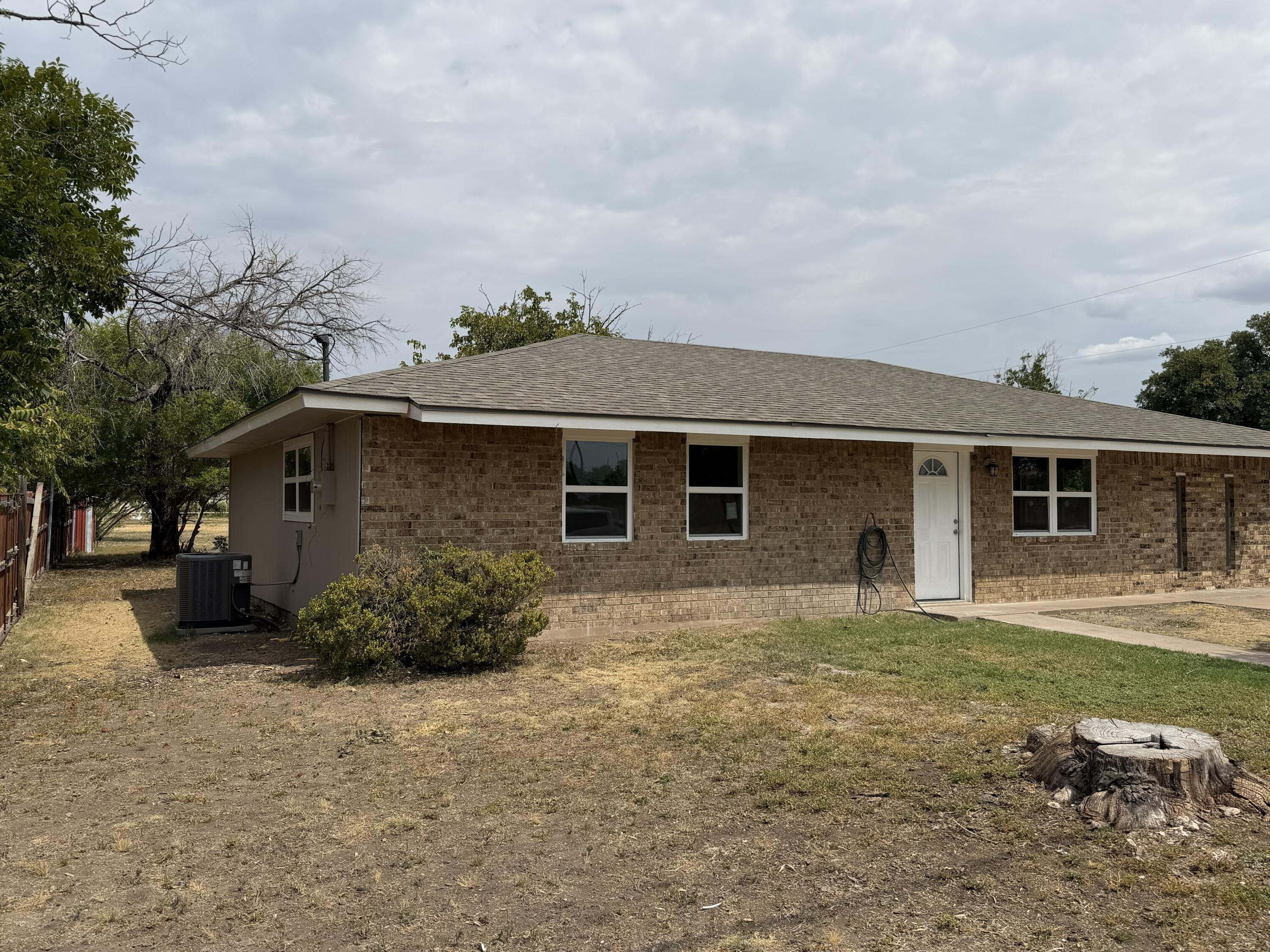 202 S Burleson Street Property Photo 3