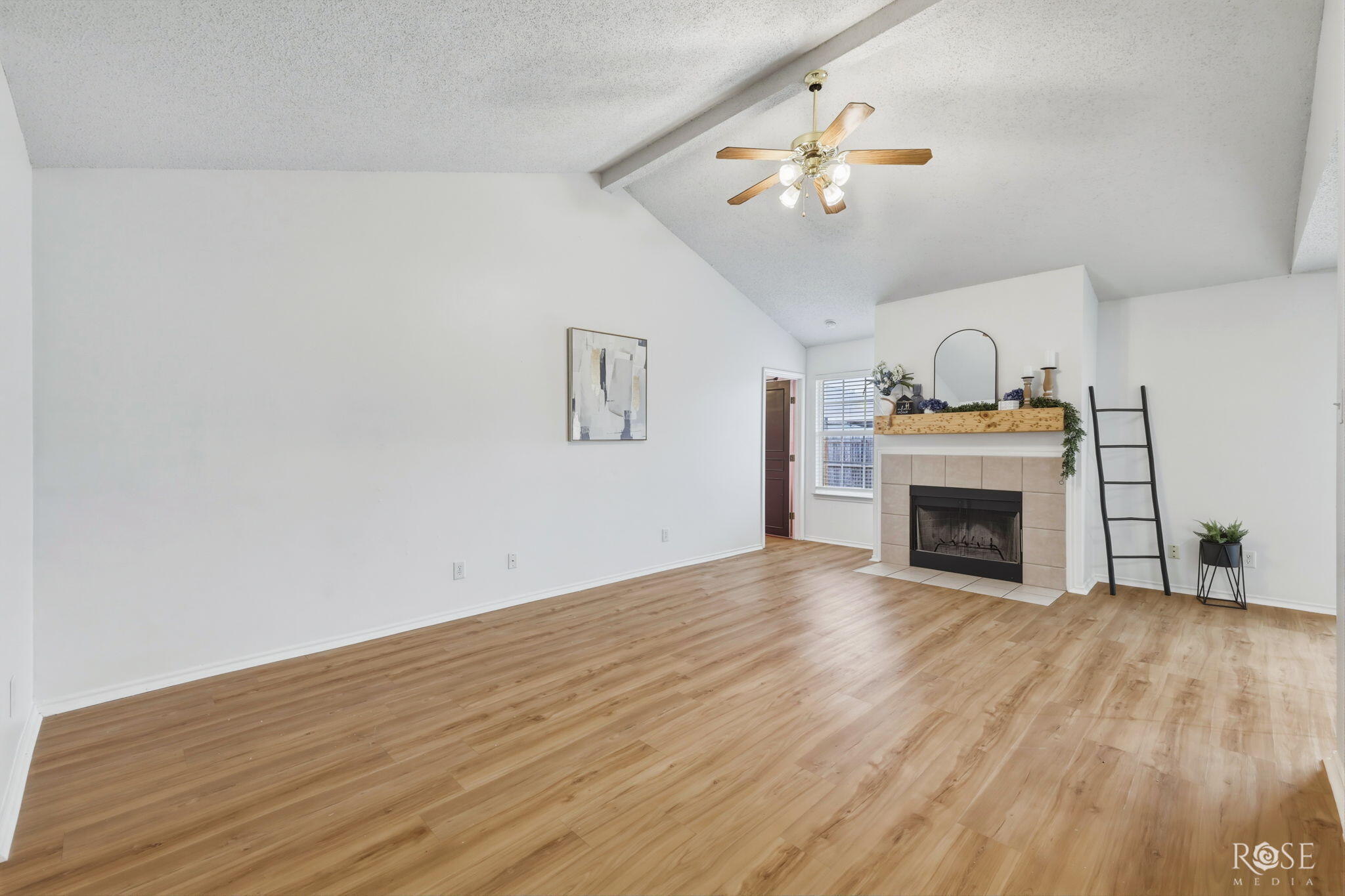 1223 Wallace Lane Property Photo 10