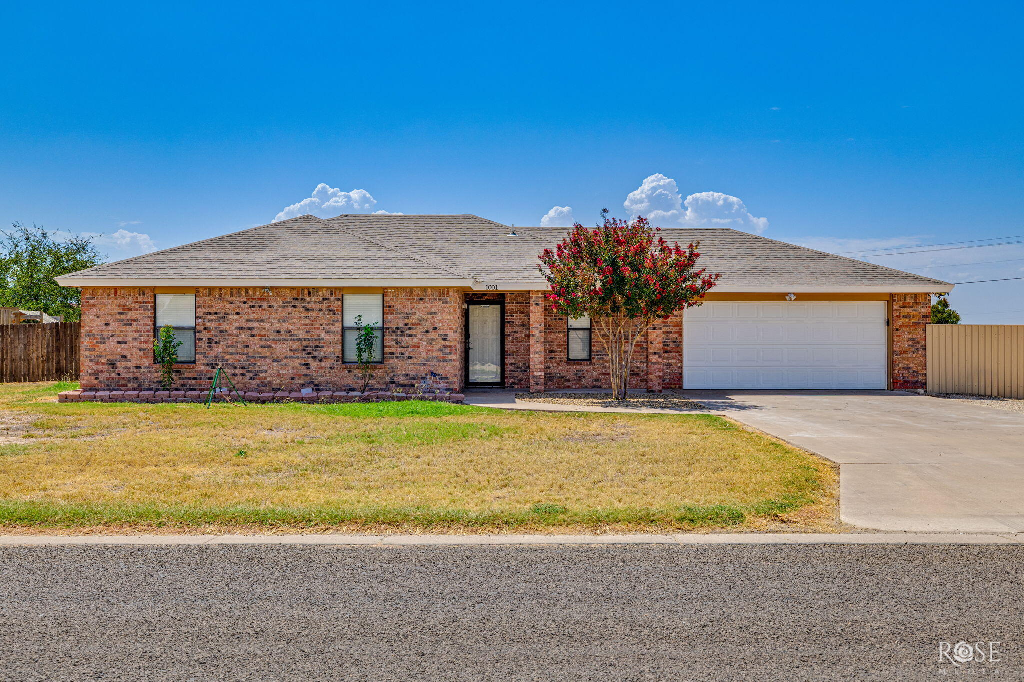 1001 Cricket Lane Property Photo 1