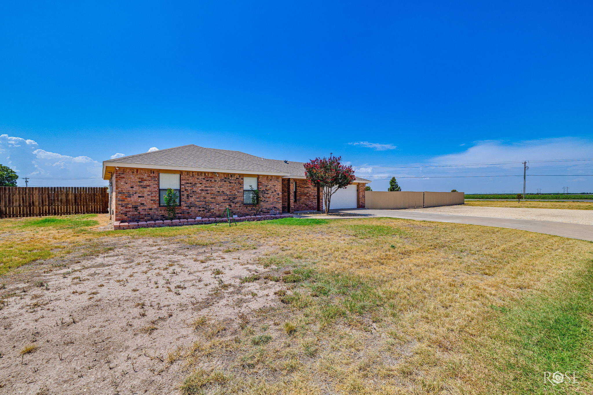 1001 Cricket Lane Property Photo 3