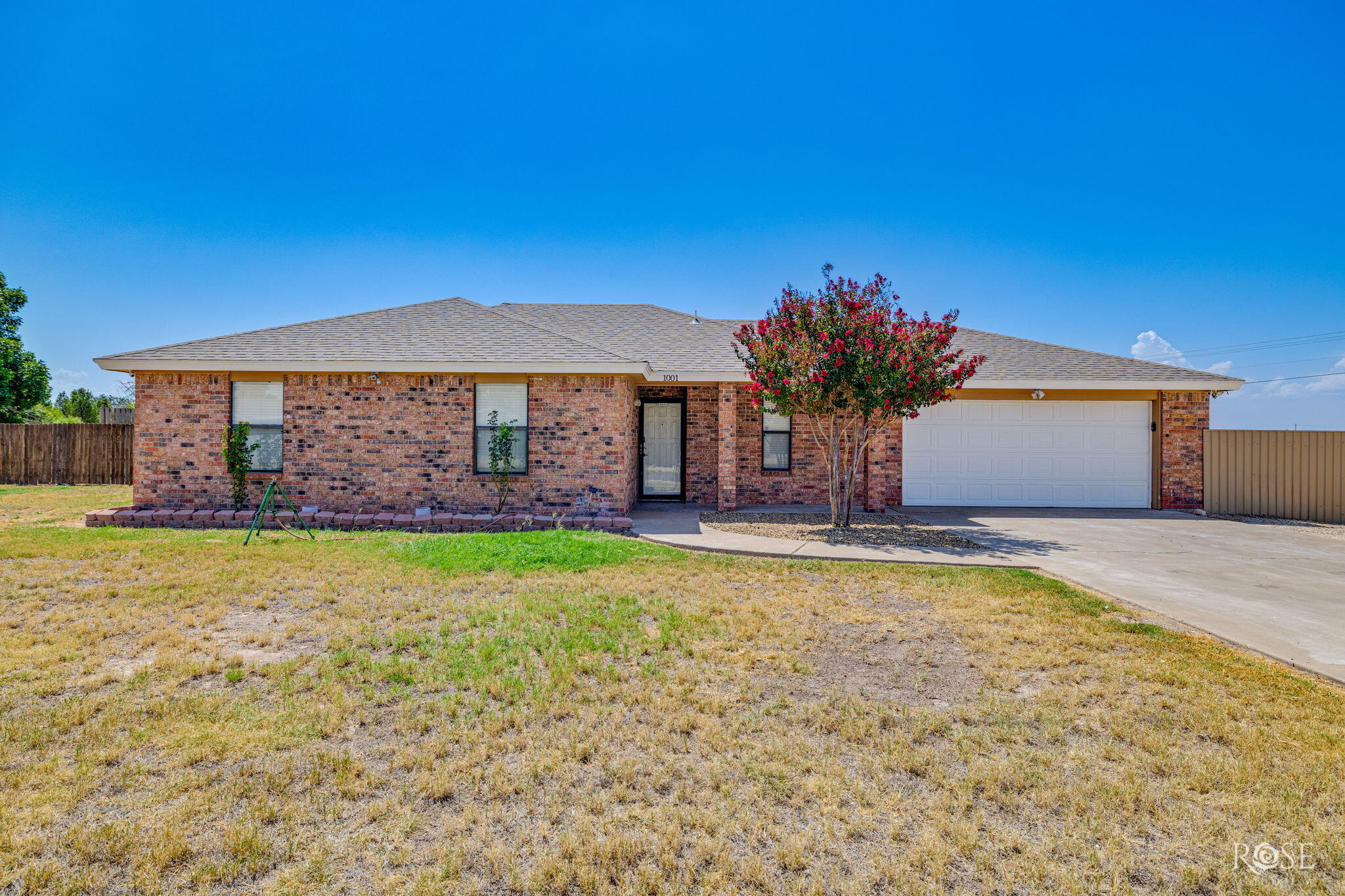 1001 Cricket Lane Property Photo 6