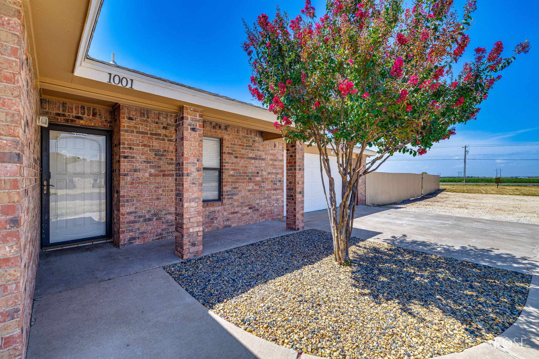 1001 Cricket Lane Property Photo 7