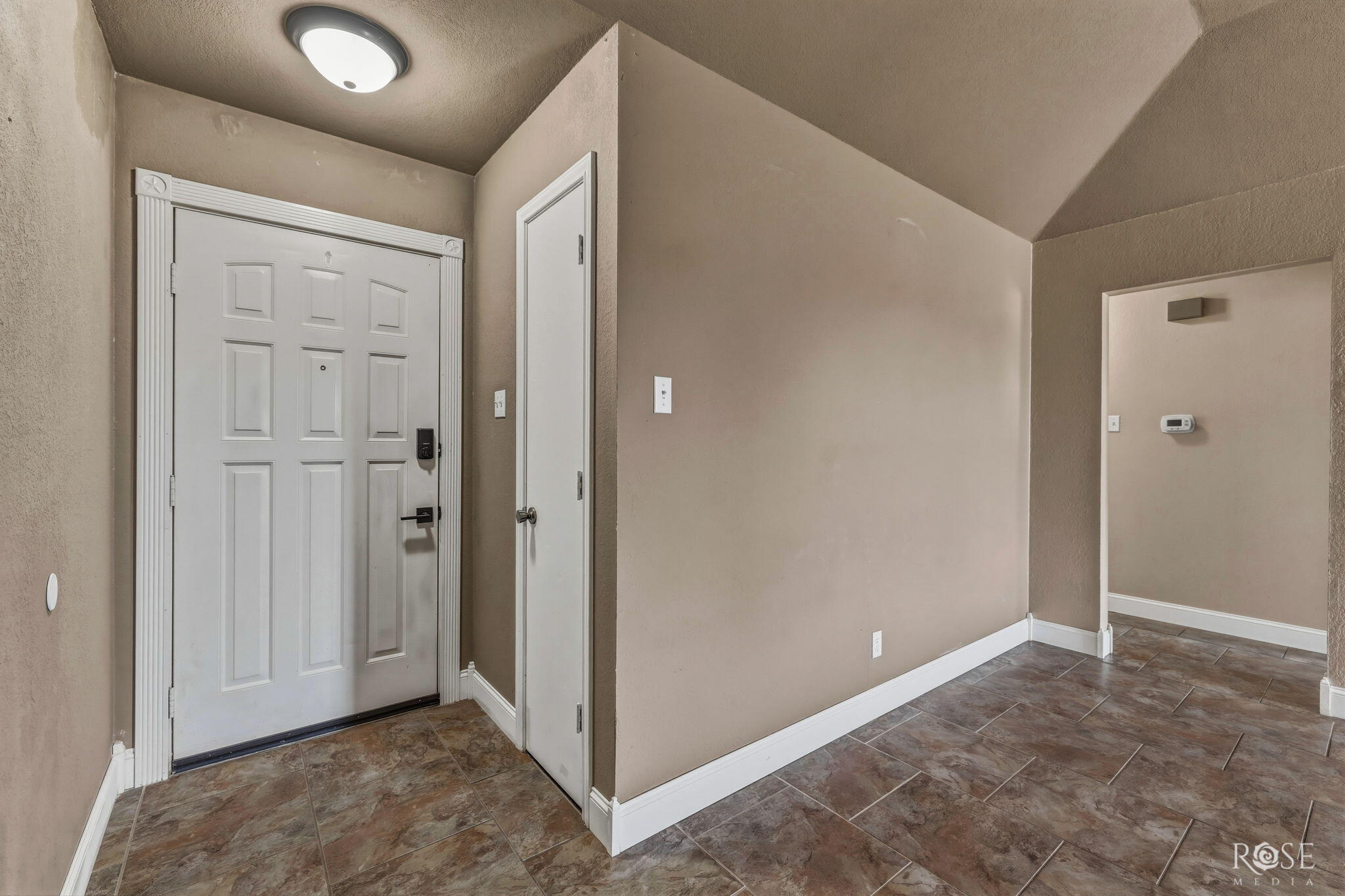 1001 Cricket Lane Property Photo 8