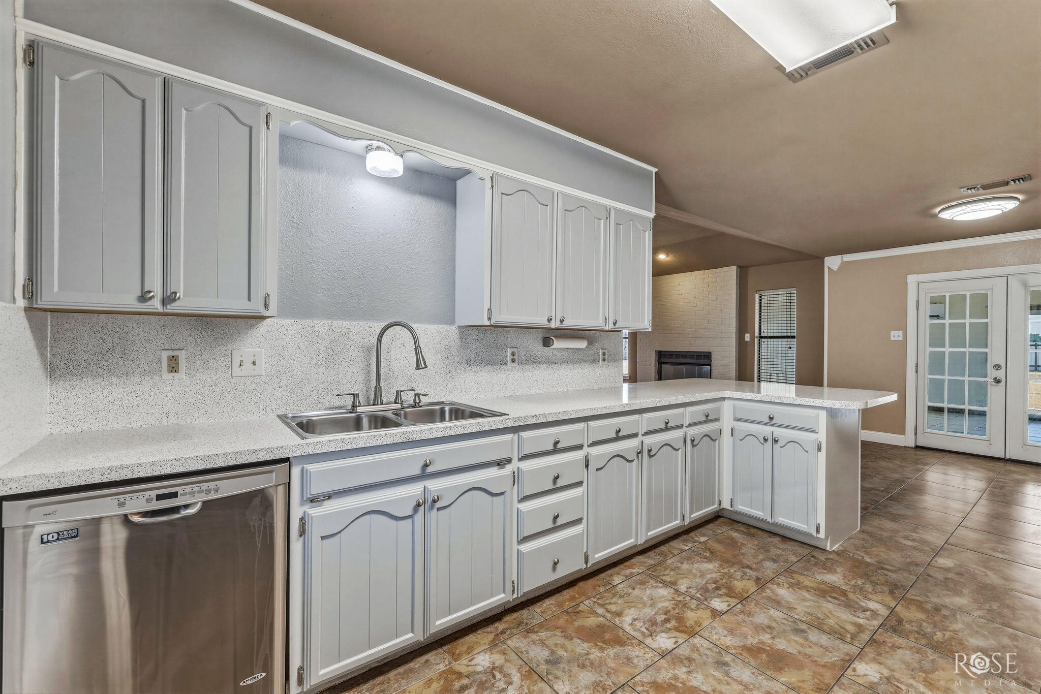 1001 Cricket Lane Property Photo 16