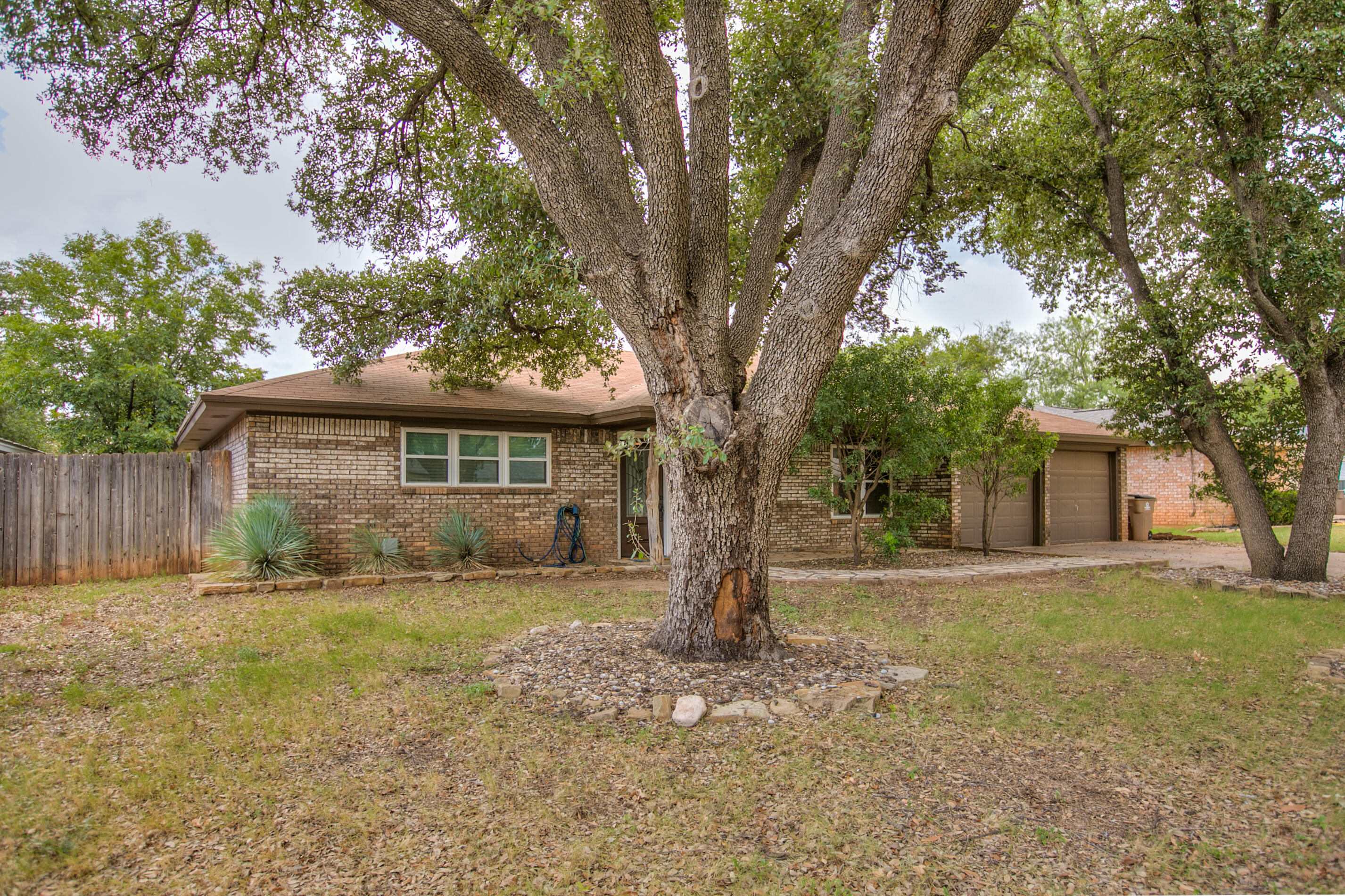 3313 Chatterton Drive Property Photo 2