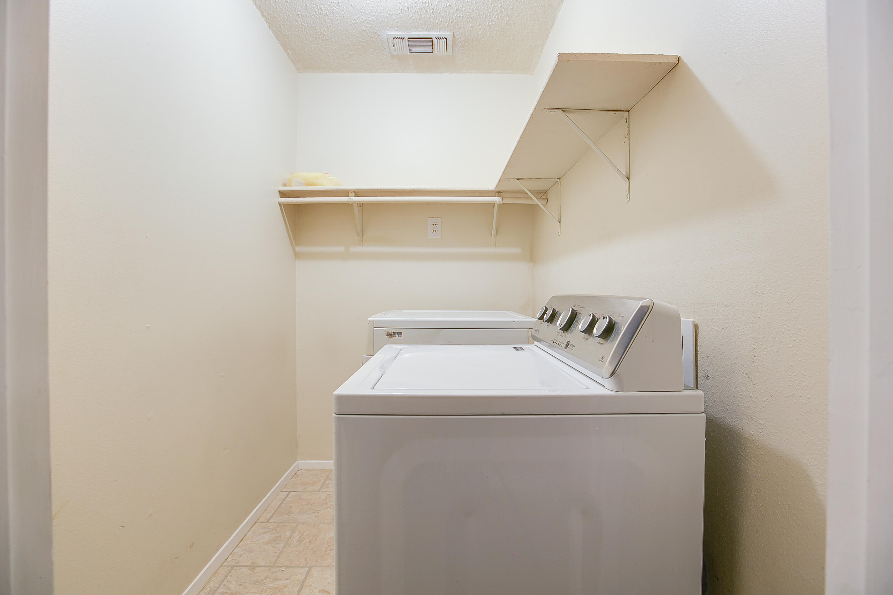 3313 Chatterton Drive Property Photo 33