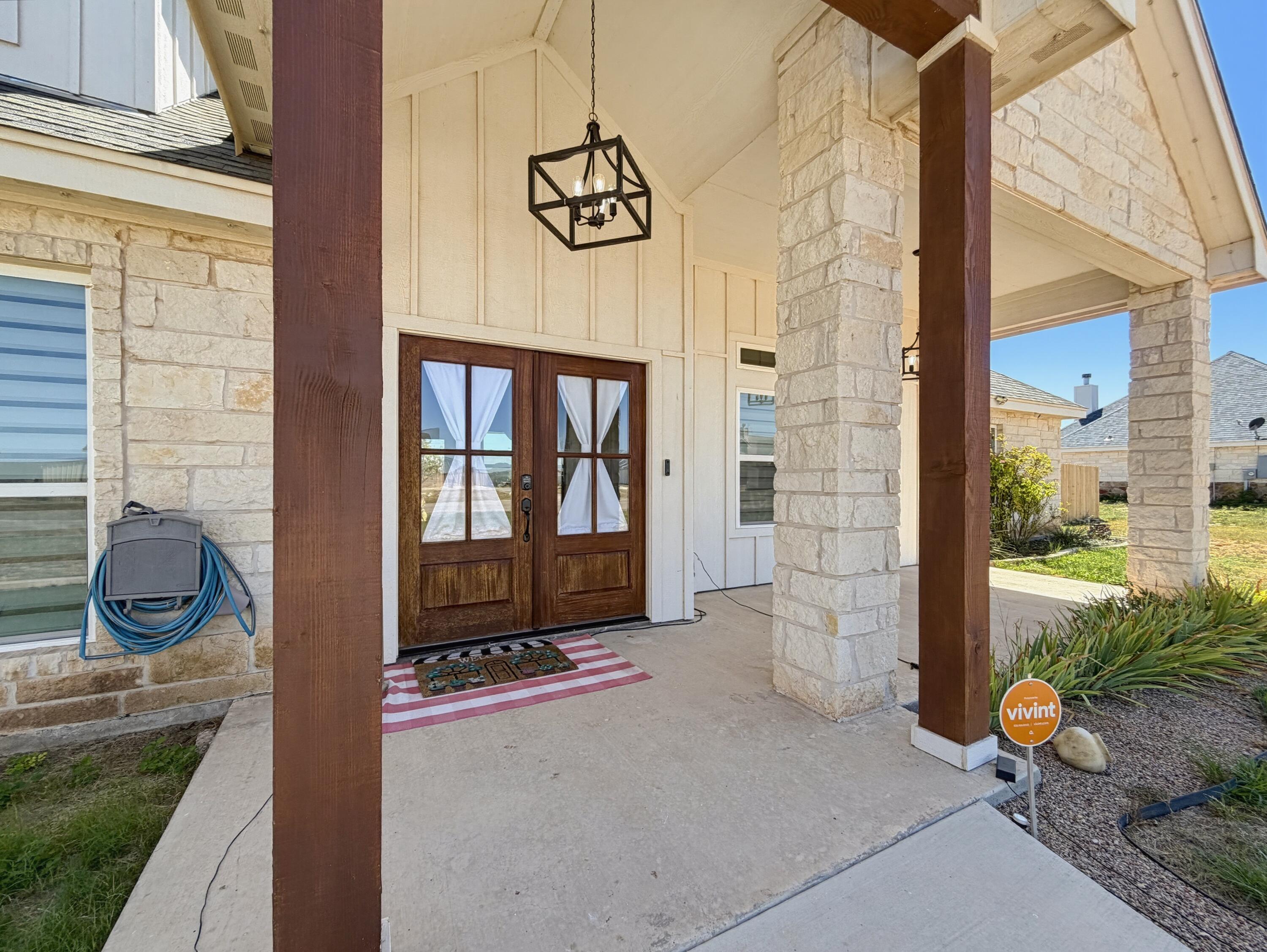 5429 Grey Wolf Lane Property Photo 3