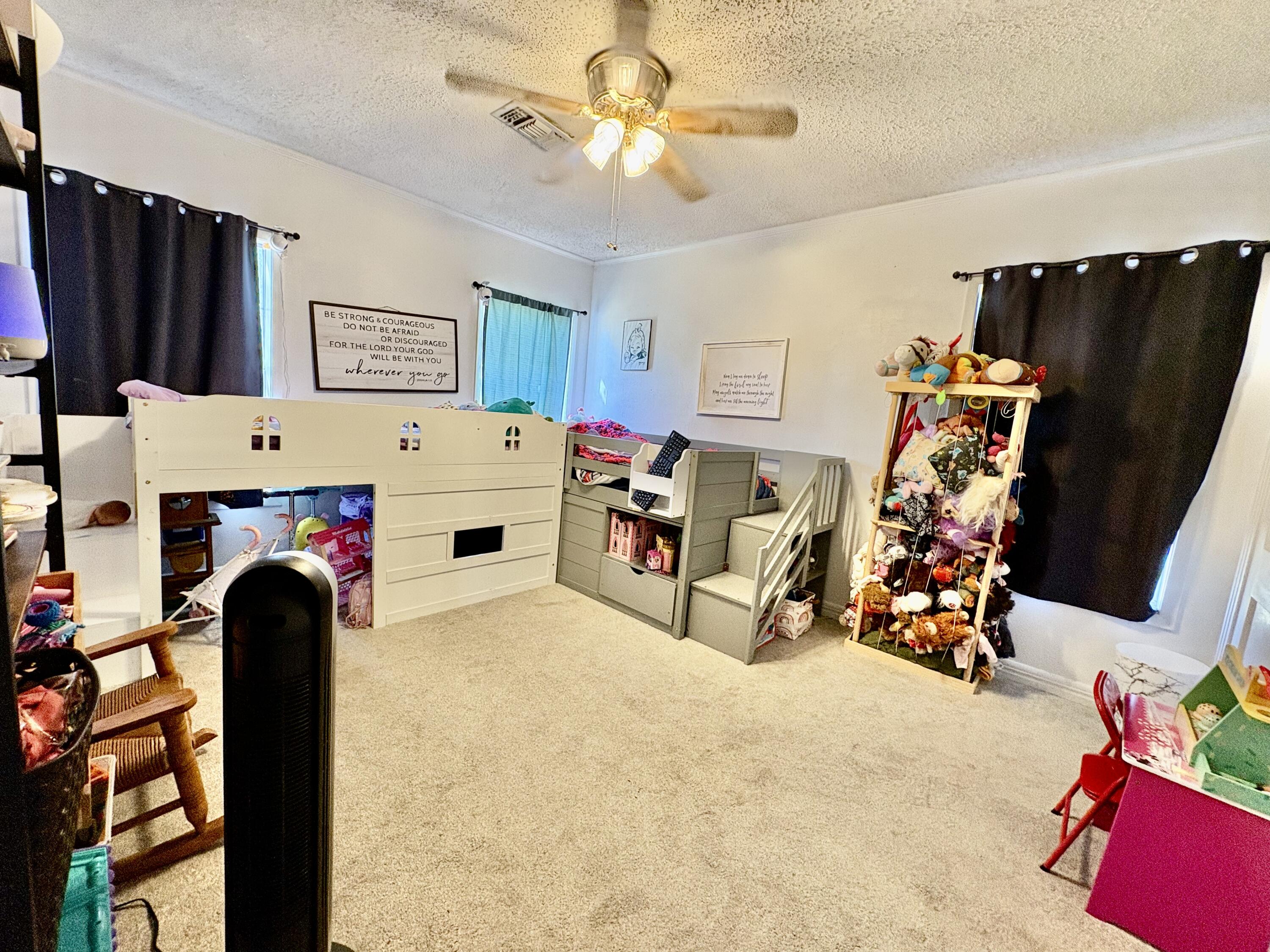 1205 W 12th Street Property Photo 14