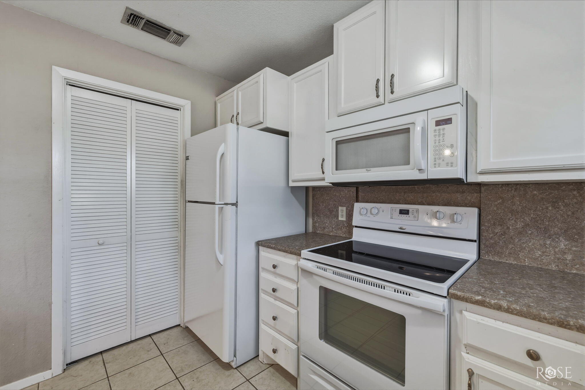 3018 Bluebonnet Lane Property Photo 11