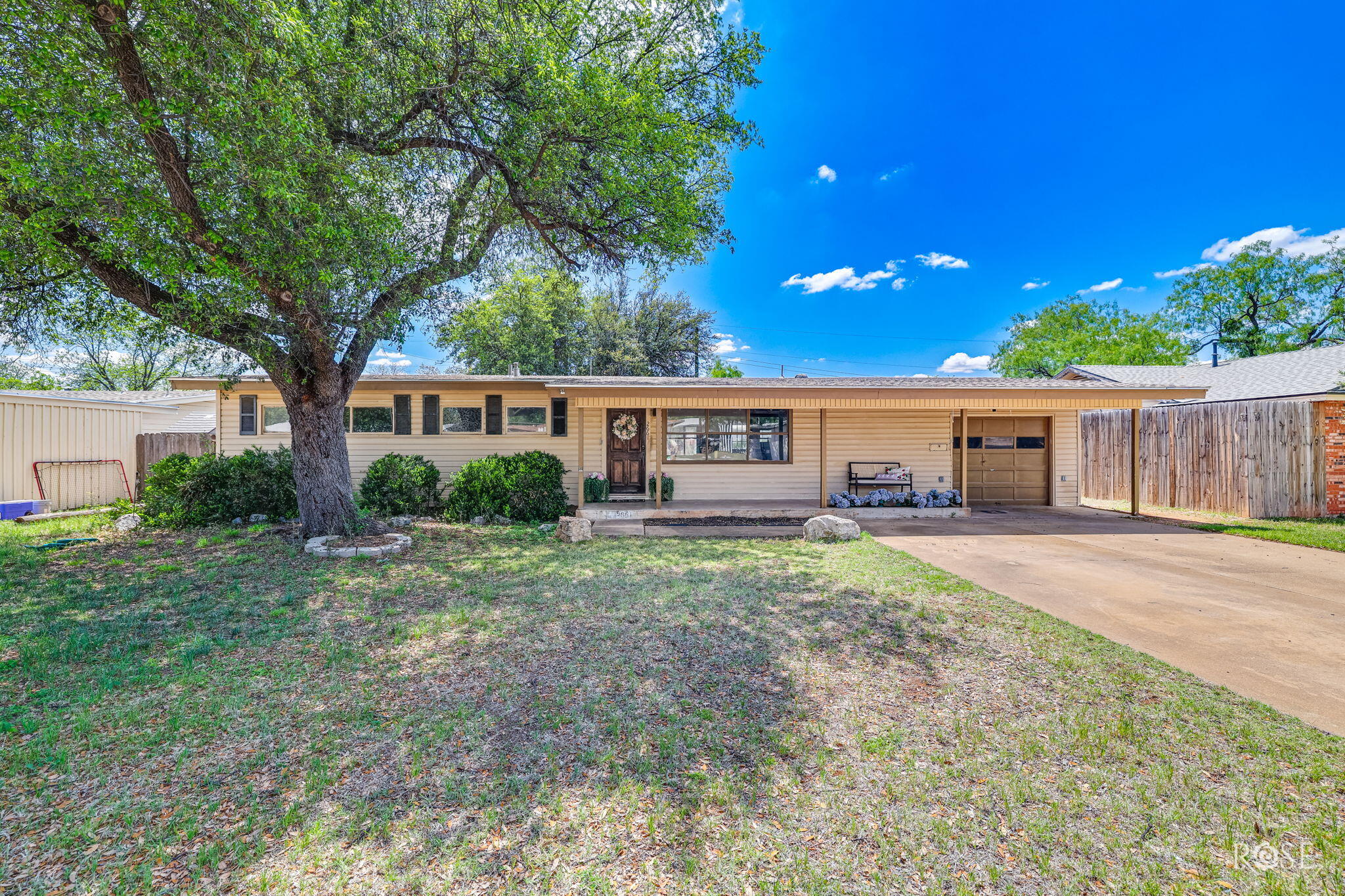 2661 Rice Avenue Property Photo 2