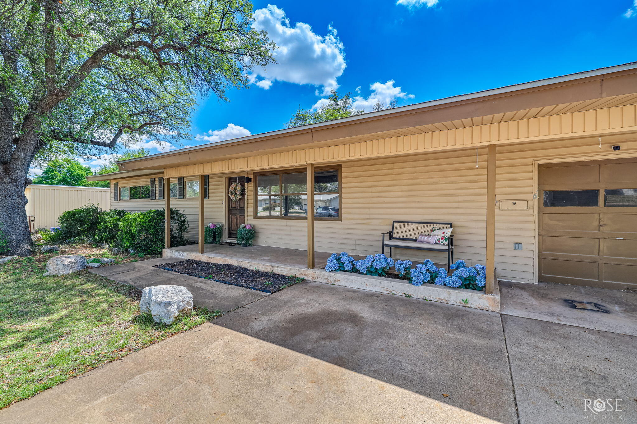 2661 Rice Avenue Property Photo 4