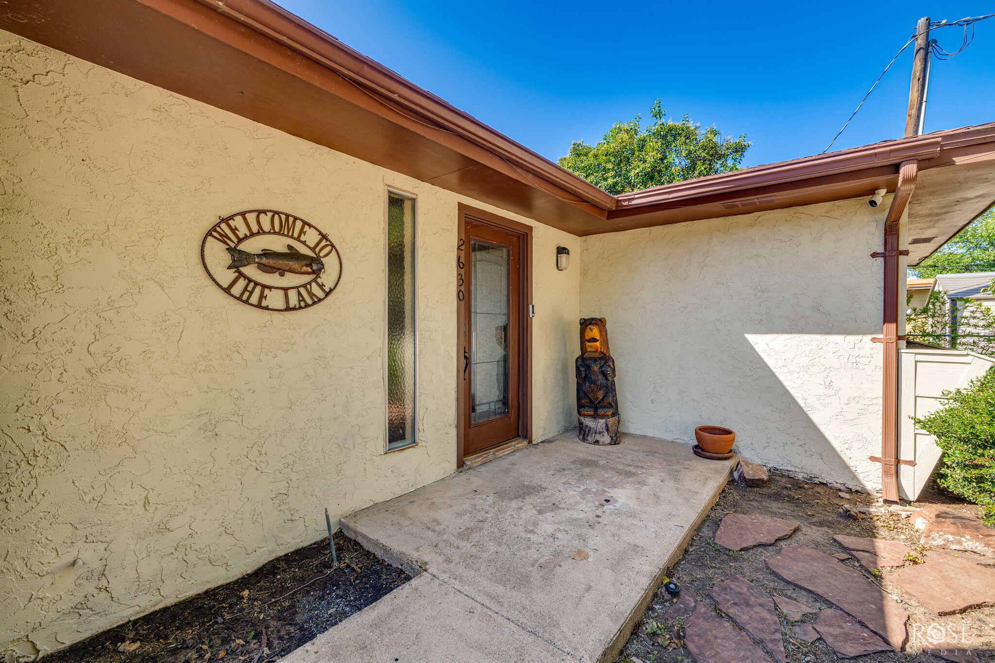 2630 Kings Road Property Photo 4