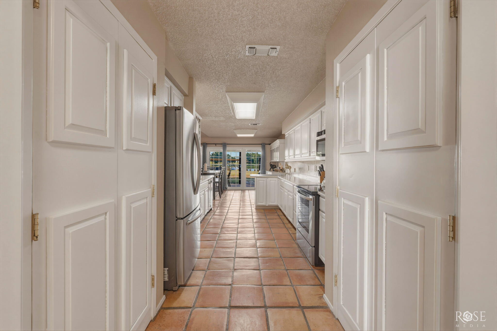 2630 Kings Road Property Photo 14