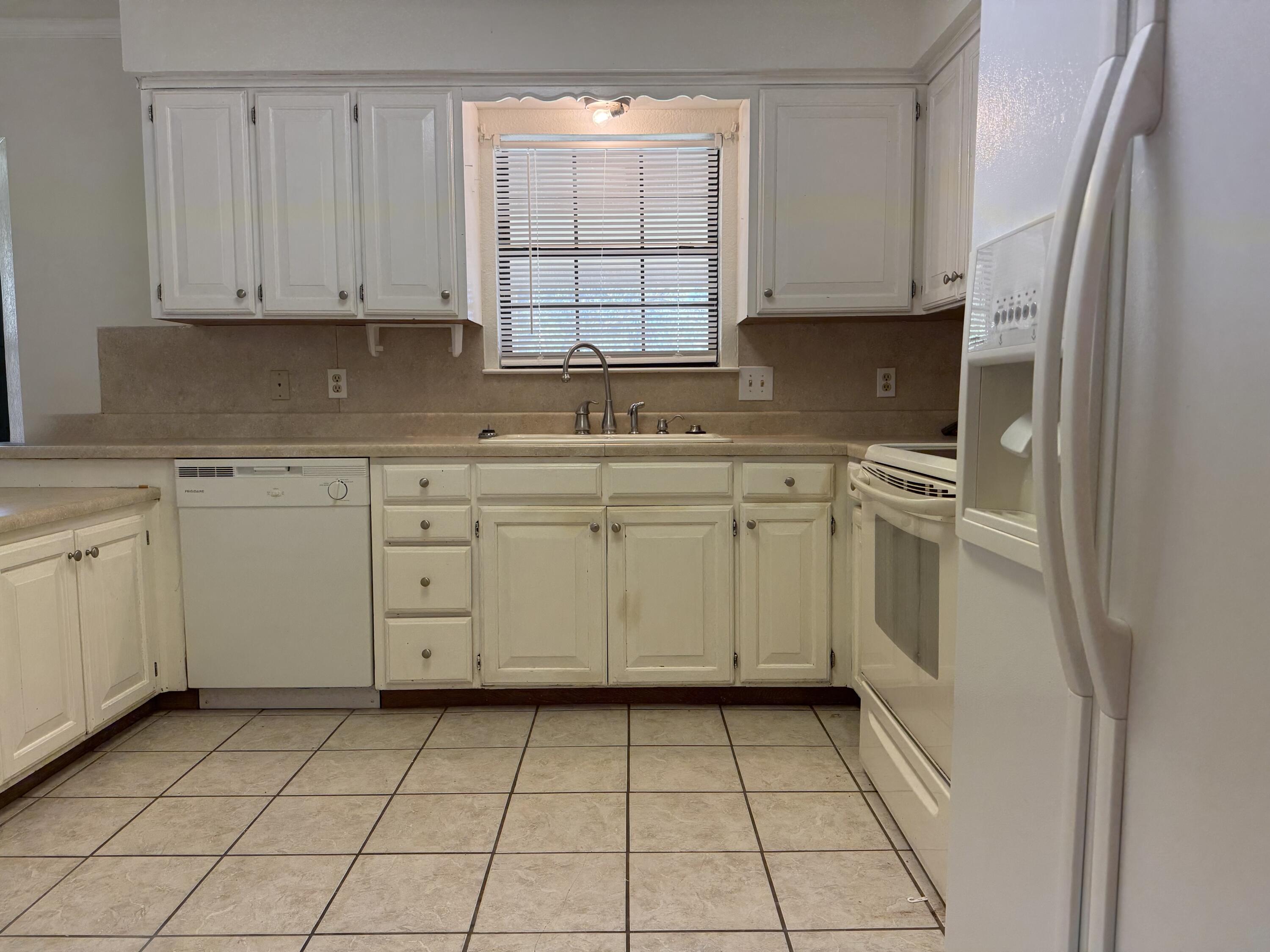 1622 Idaho Avenue Property Photo 4