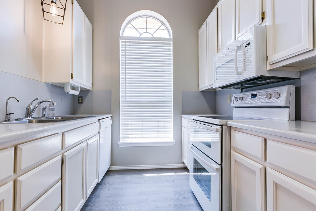 2058 Putter Drive Property Photo 6