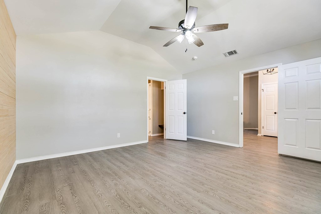 2058 Putter Drive Property Photo 11