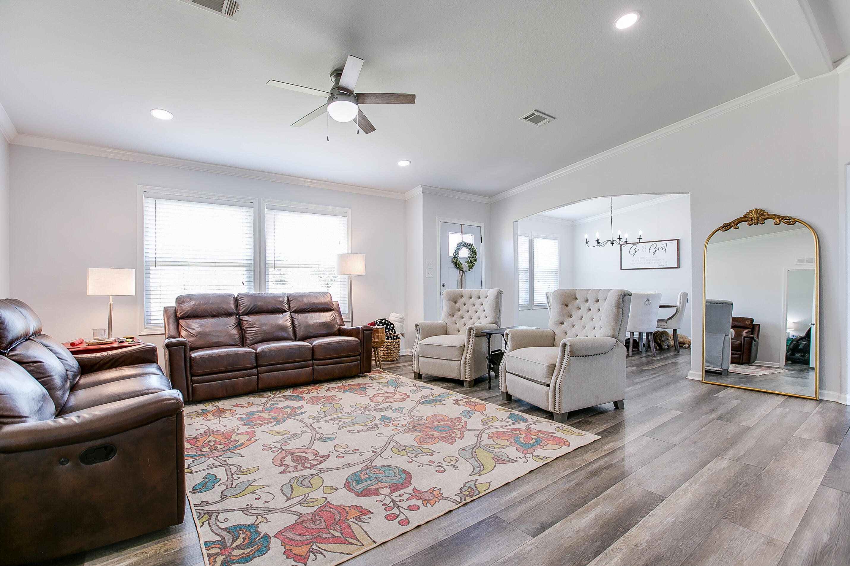 281 2884 Property Photo 3