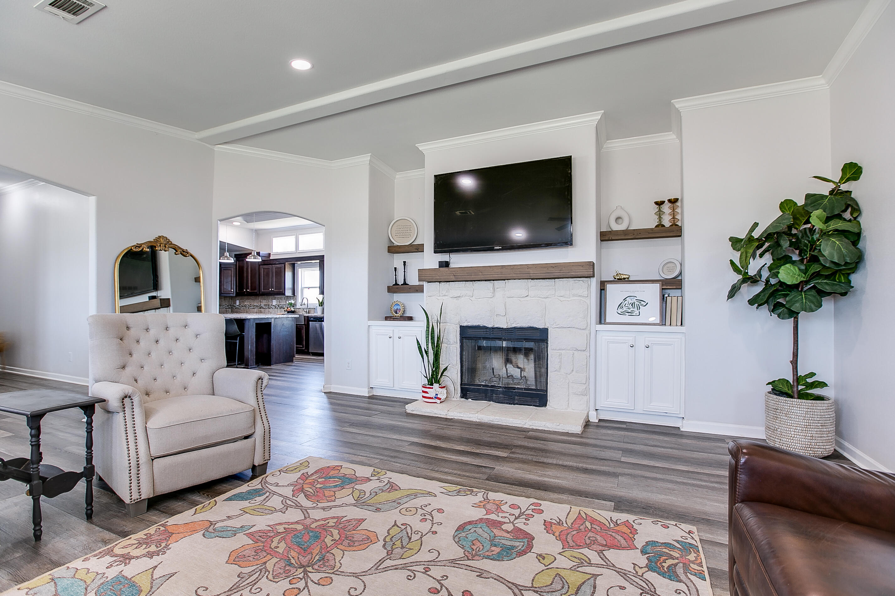 281 2884 Property Photo 4