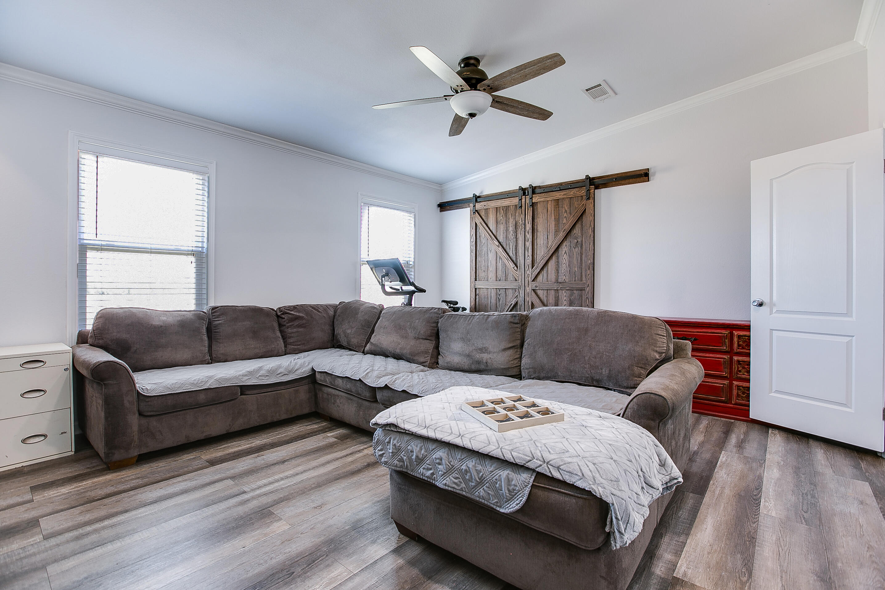 281 2884 Property Photo 24