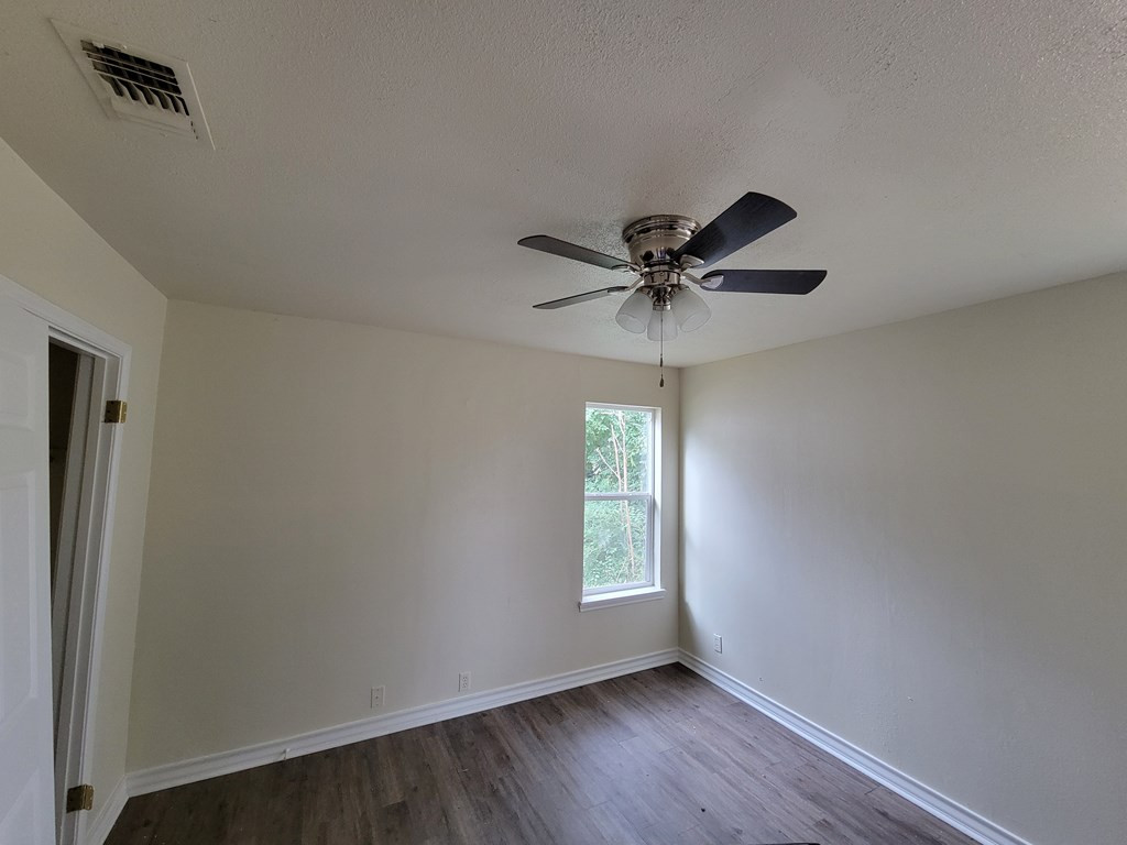 1111 Woodruff Street Property Photo 4