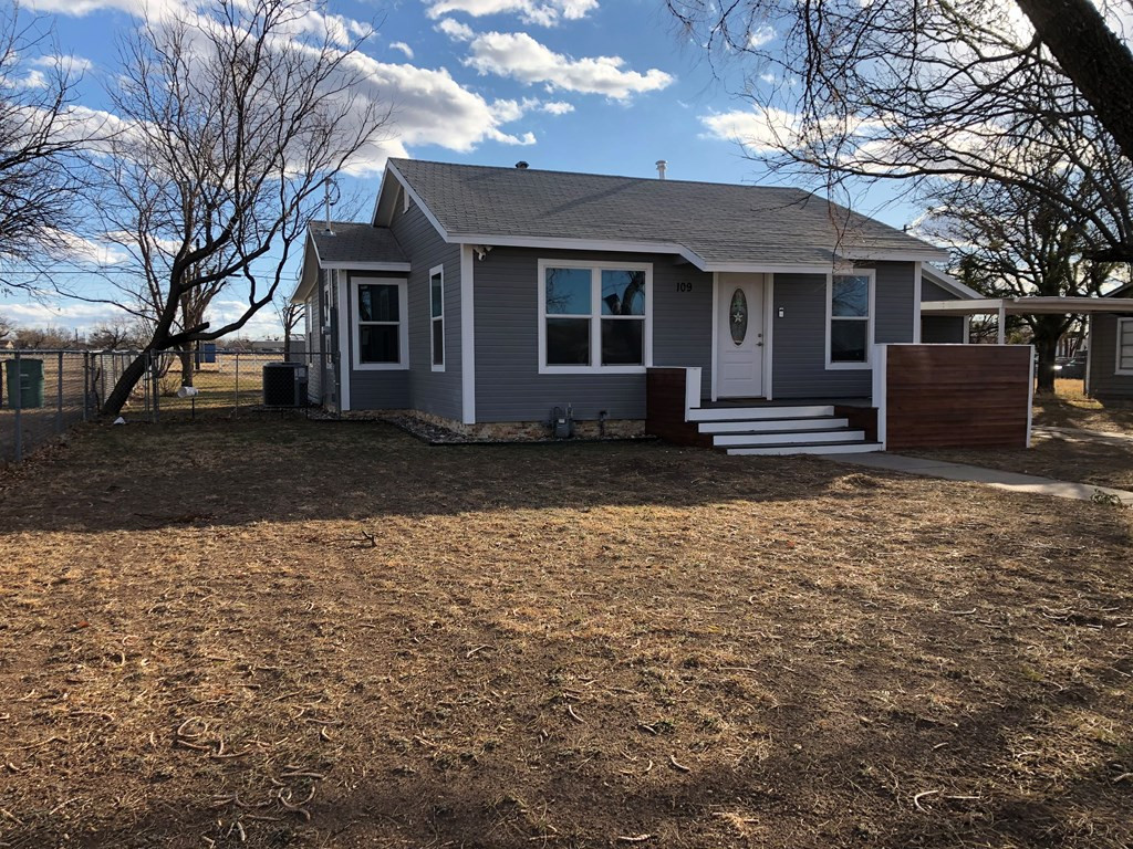 109 Belaire Avenue Property Photo 3