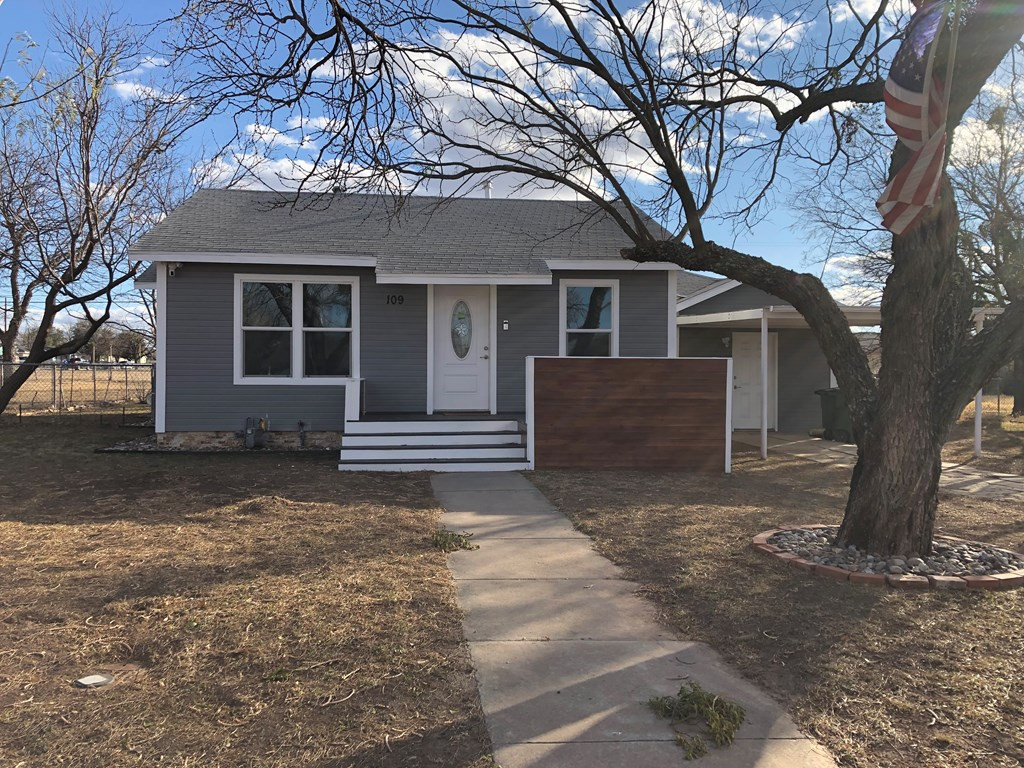 109 Belaire Avenue Property Photo 4