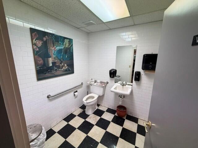 900 W Ave J Property Photo 8