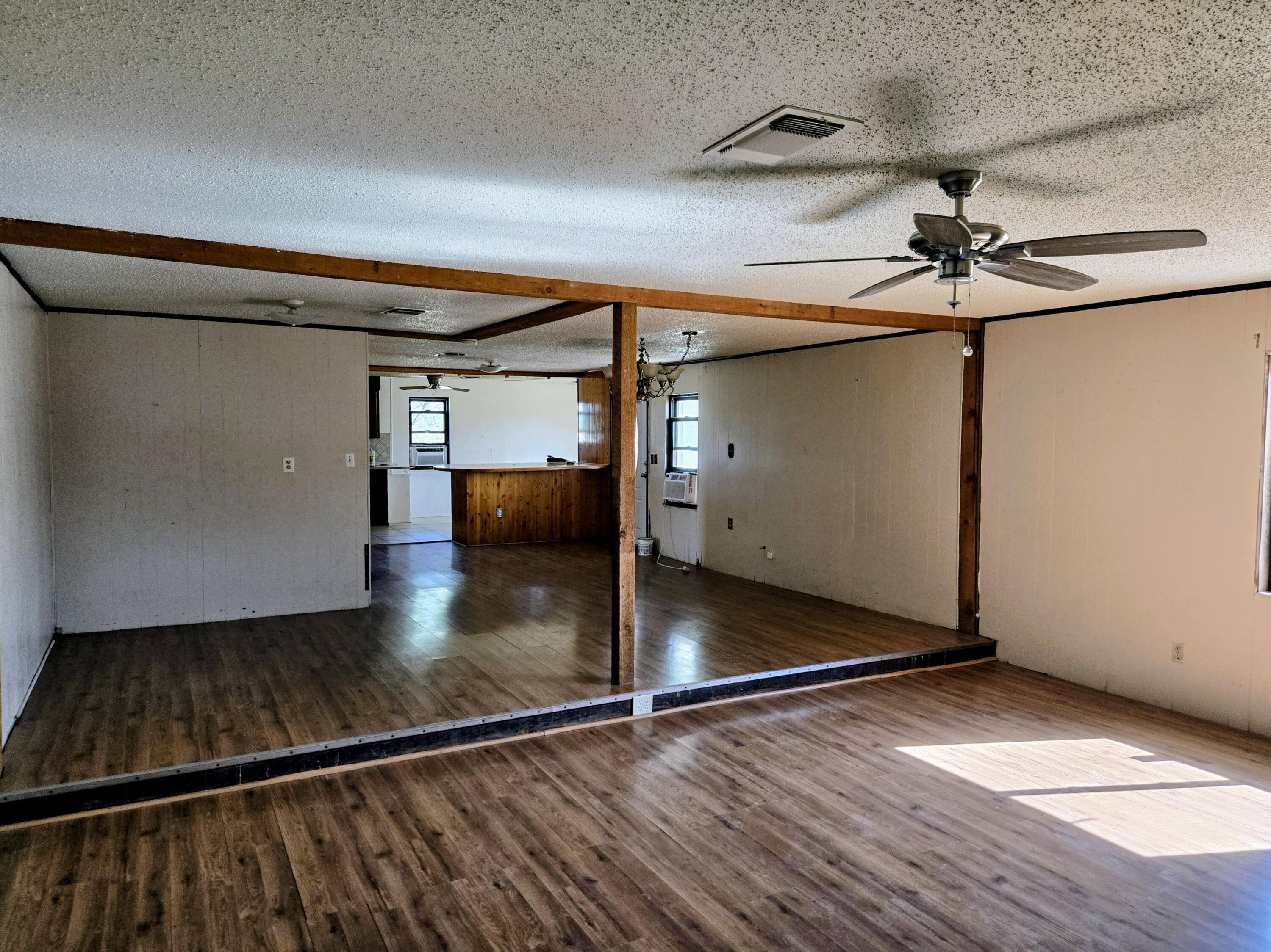 1111 Mccall Street Property Photo 9