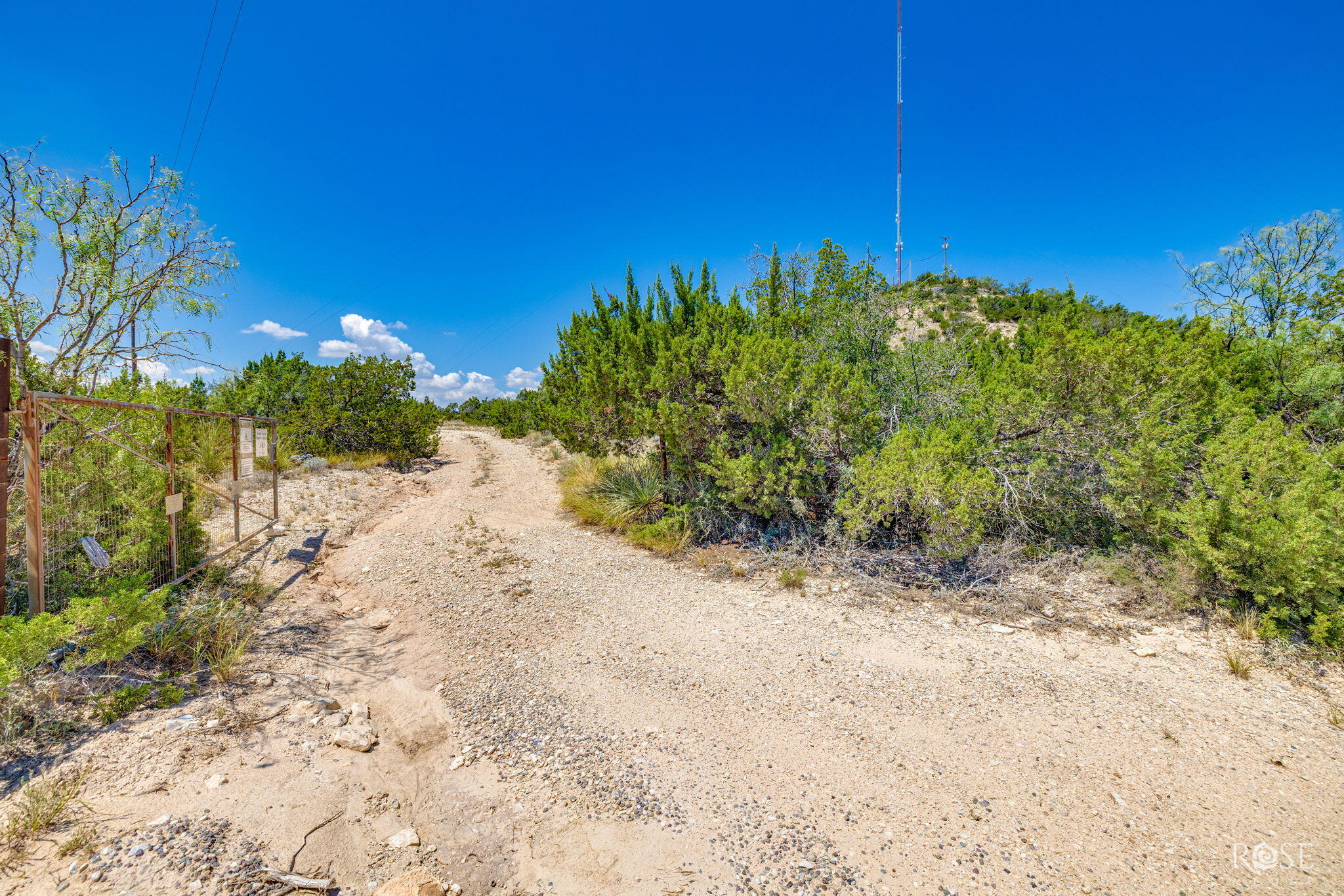2554 Winger Road Property Photo 10