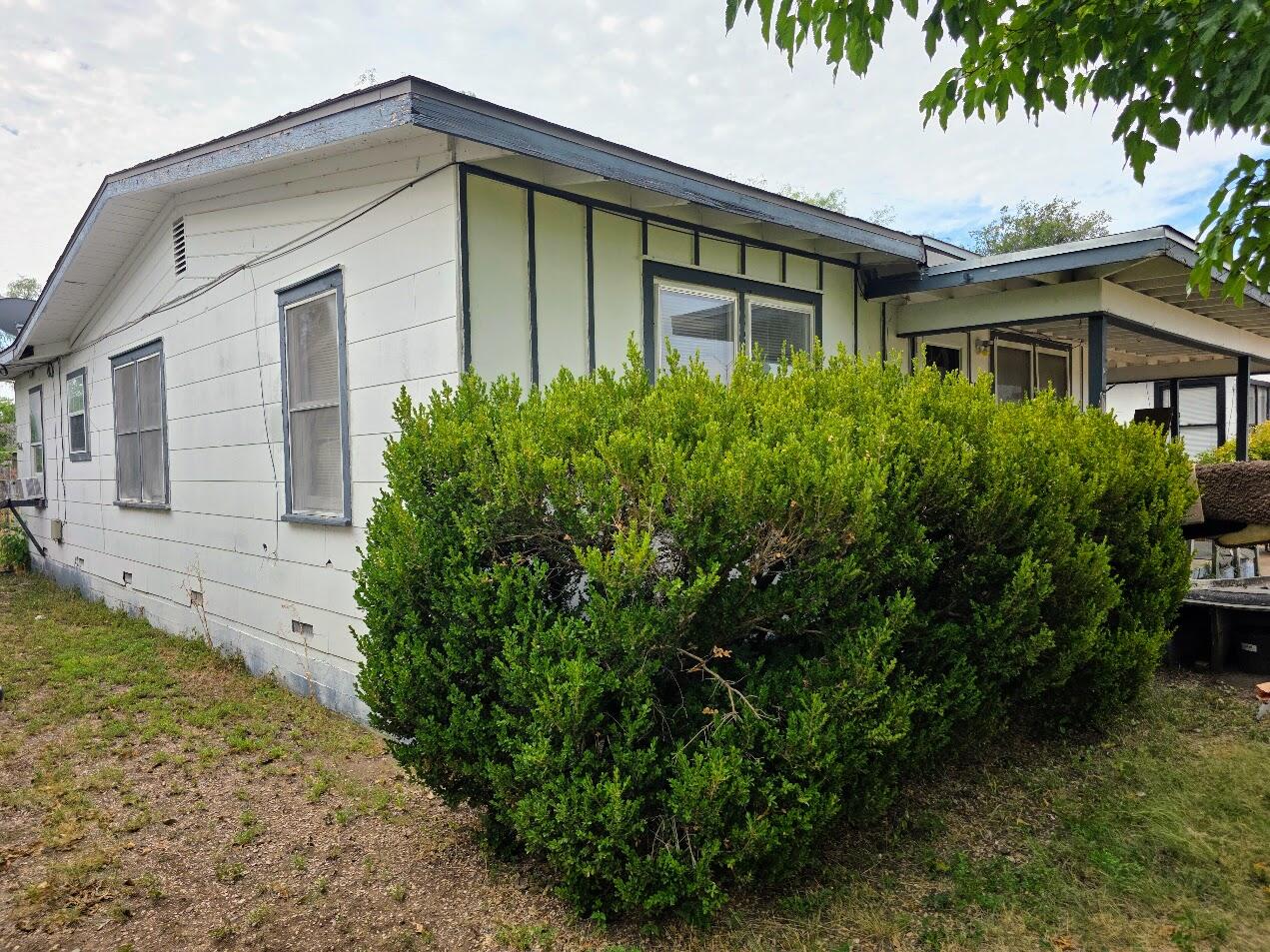 2407 Freeland Avenue Property Photo 3