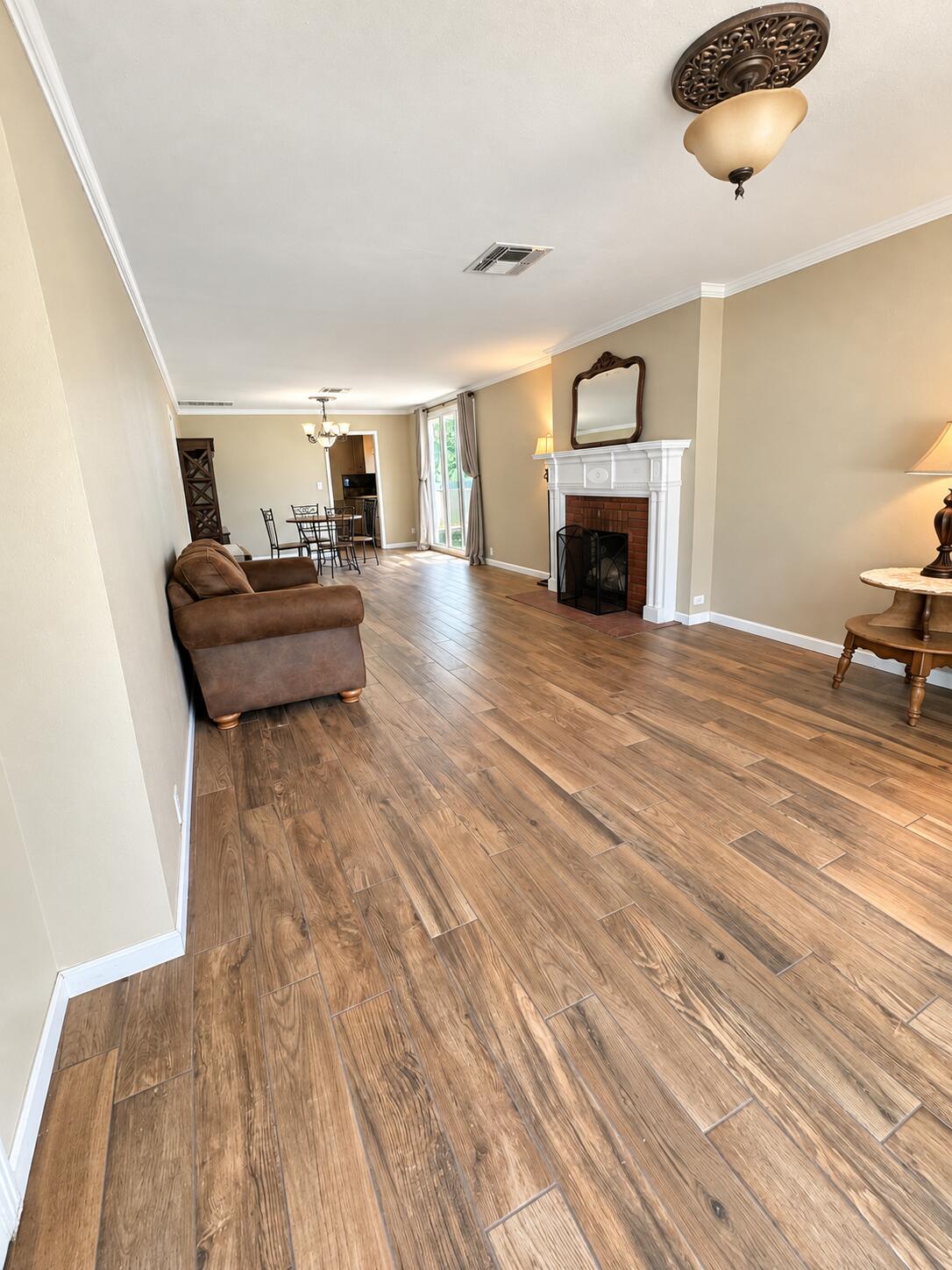 1617 W Concho Avenue Property Photo 4