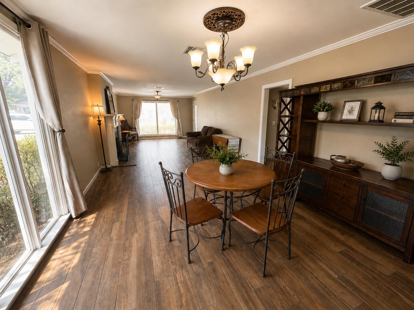 1617 W Concho Avenue Property Photo 7