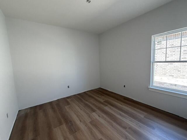 3005 Cedarhill Drive Property Photo 3