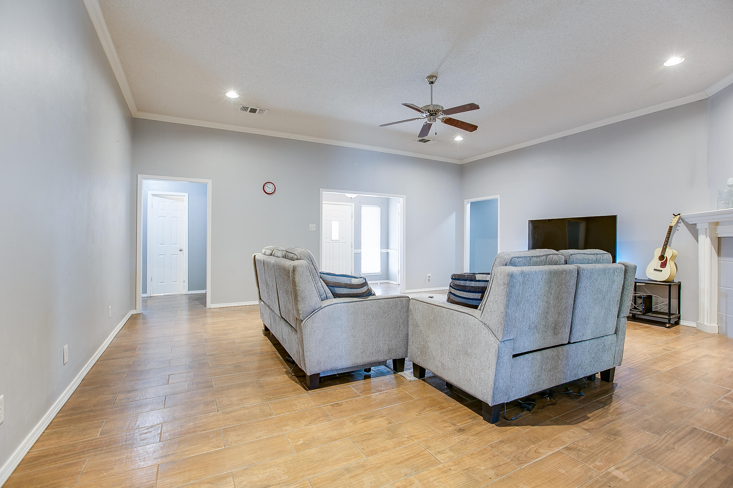 4929 Royal Oak Drive Property Photo 12