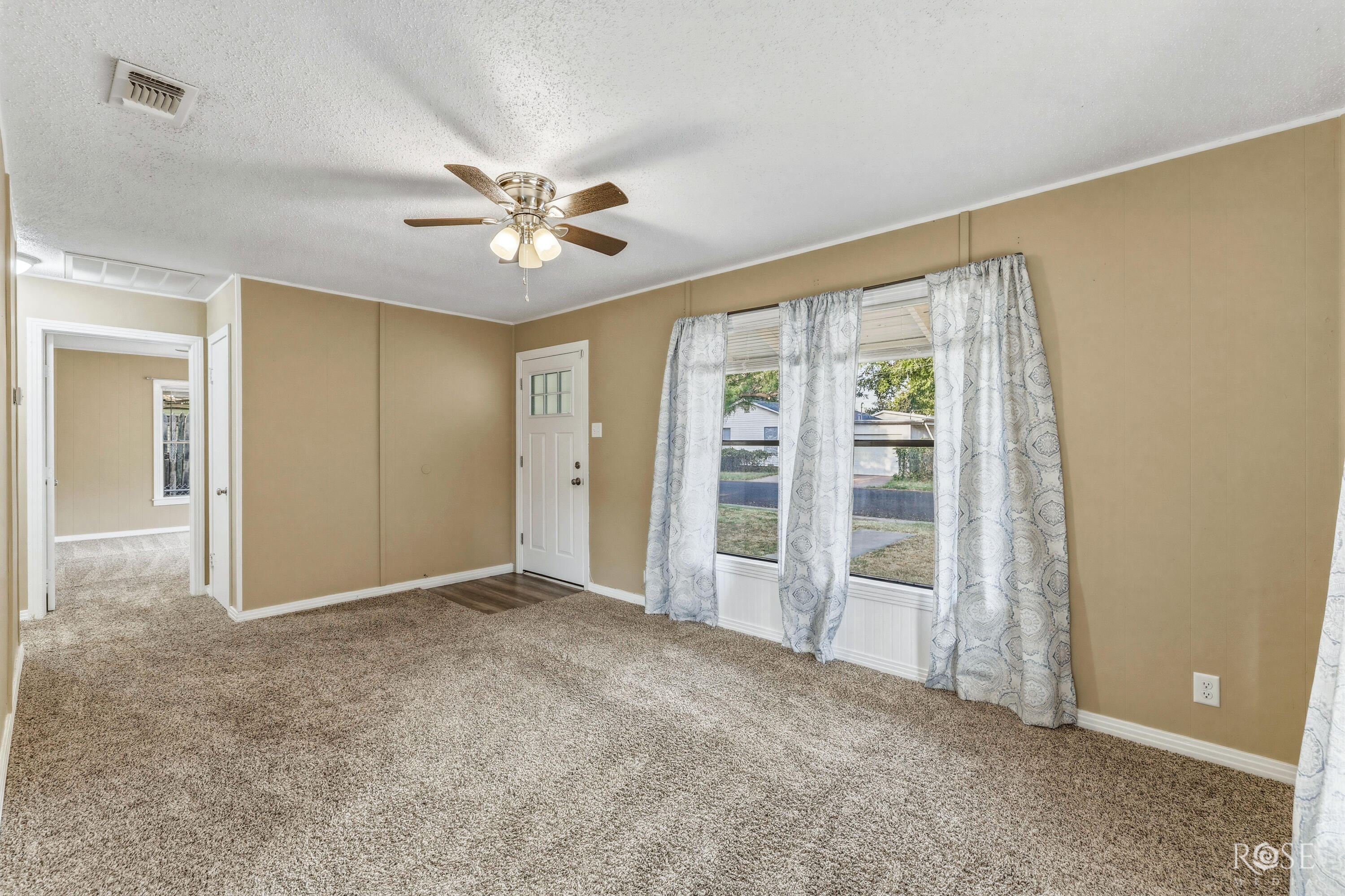 1216 Linda Lee Drive Property Photo 9