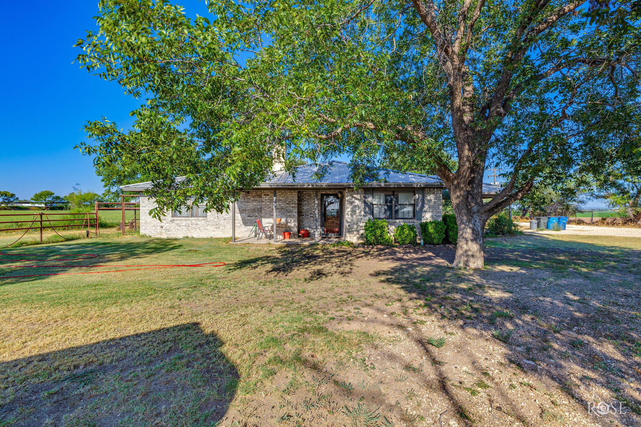 5601 Mullins Crossing Road Property Photo 4