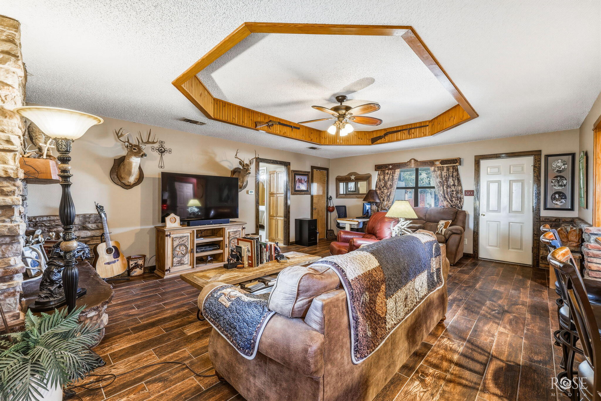 5601 Mullins Crossing Road Property Photo 6