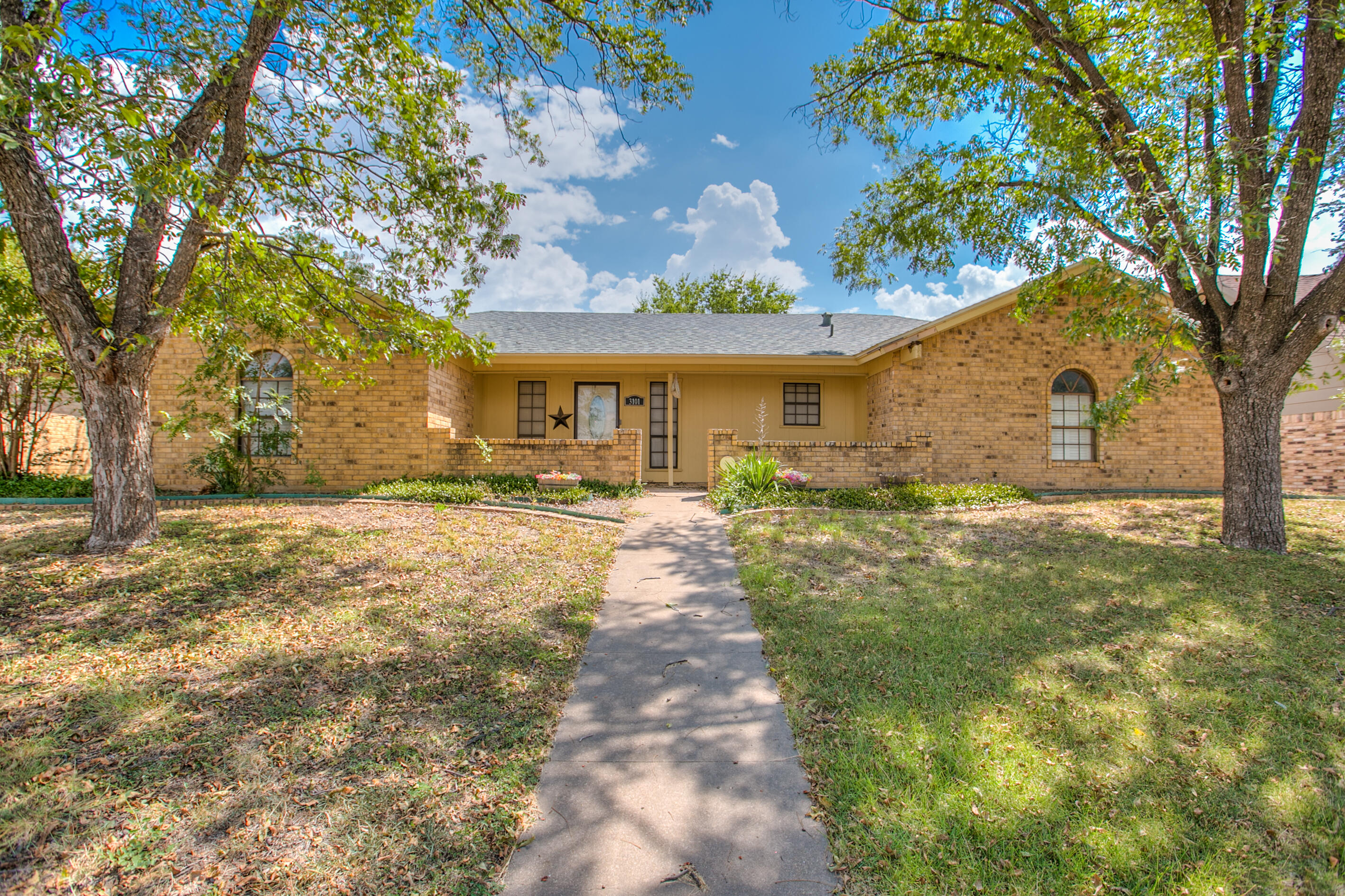 3101 Timber Ridge Drive Property Photo 1