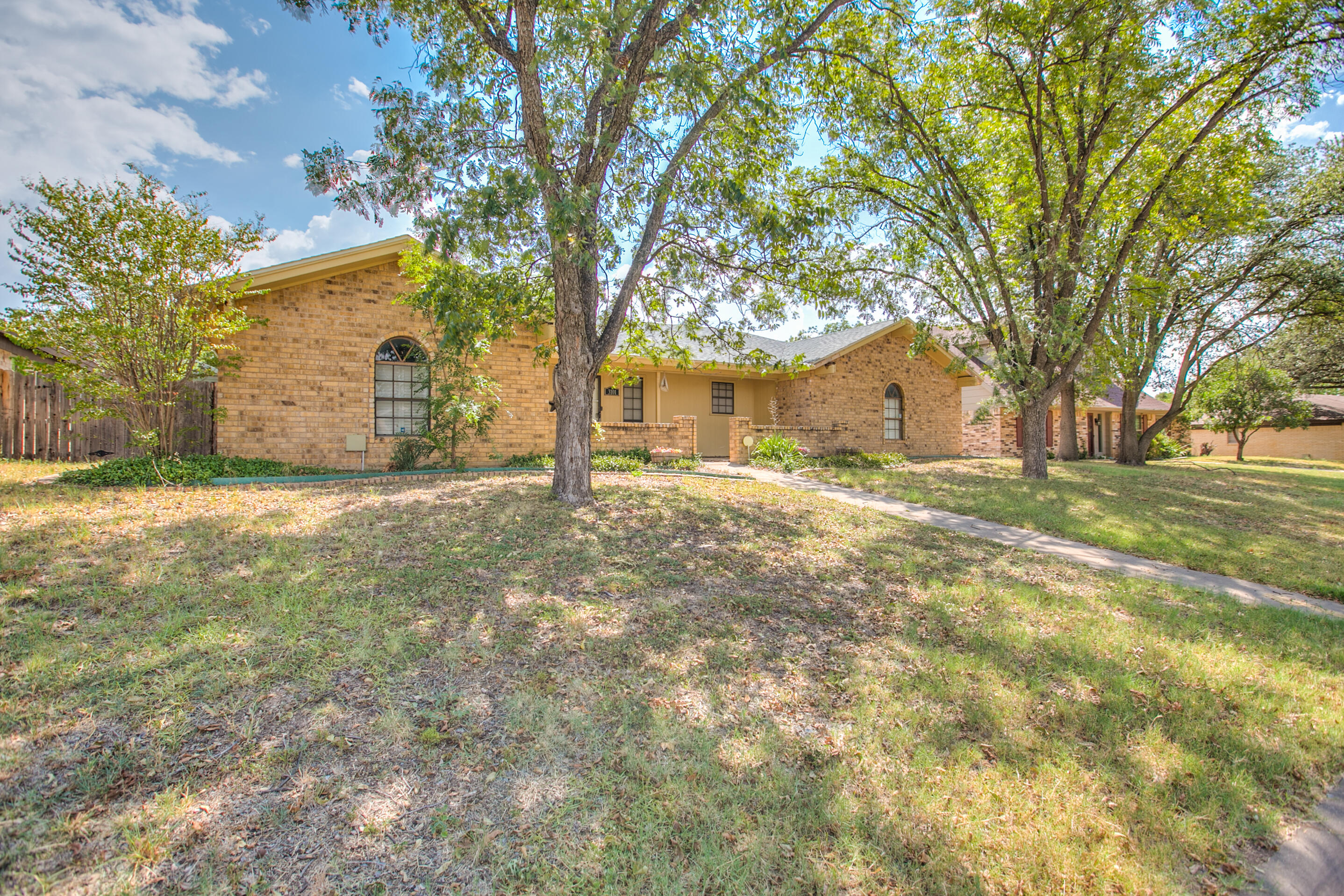3101 Timber Ridge Drive Property Photo 3