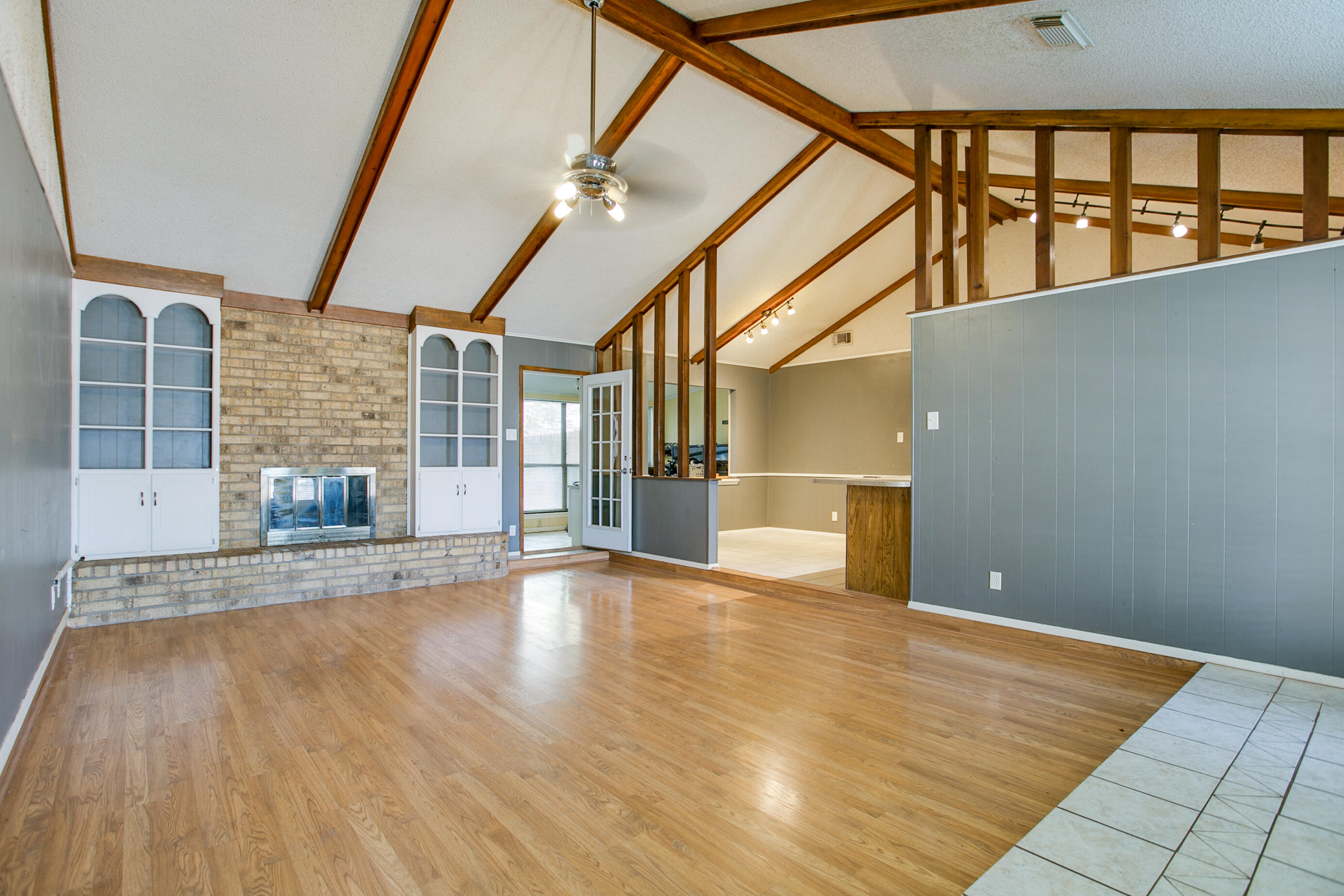 3101 Timber Ridge Drive Property Photo 7