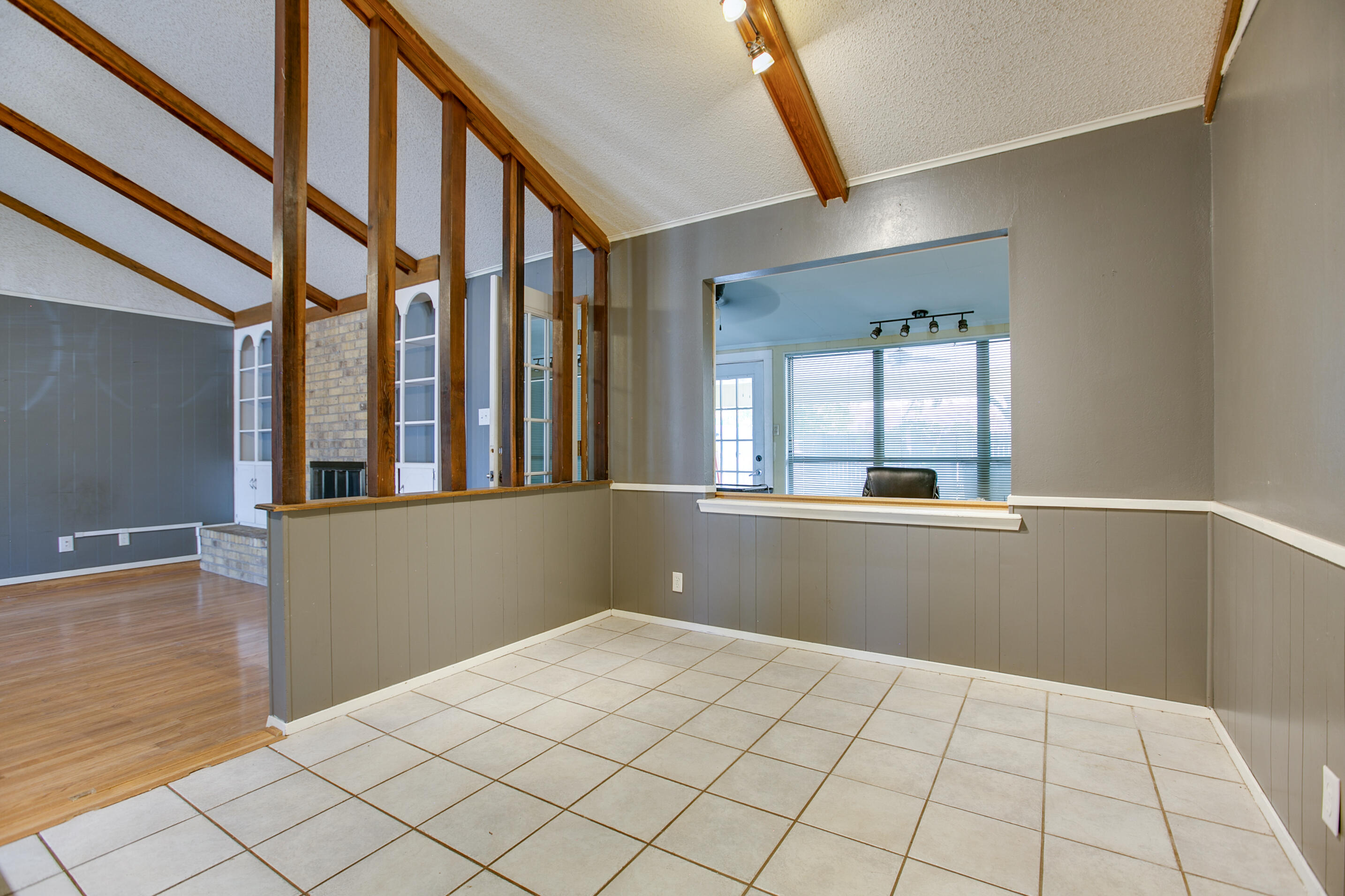 3101 Timber Ridge Drive Property Photo 12