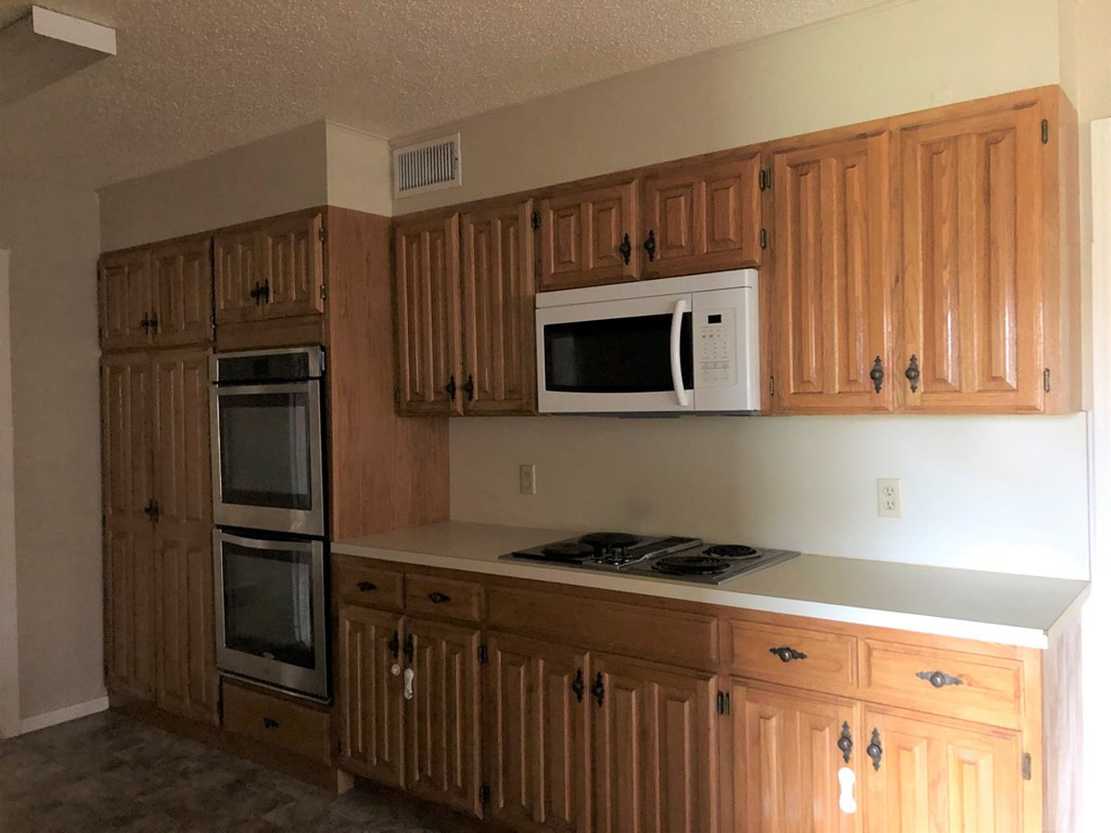 2213 Delker Drive Property Photo 8